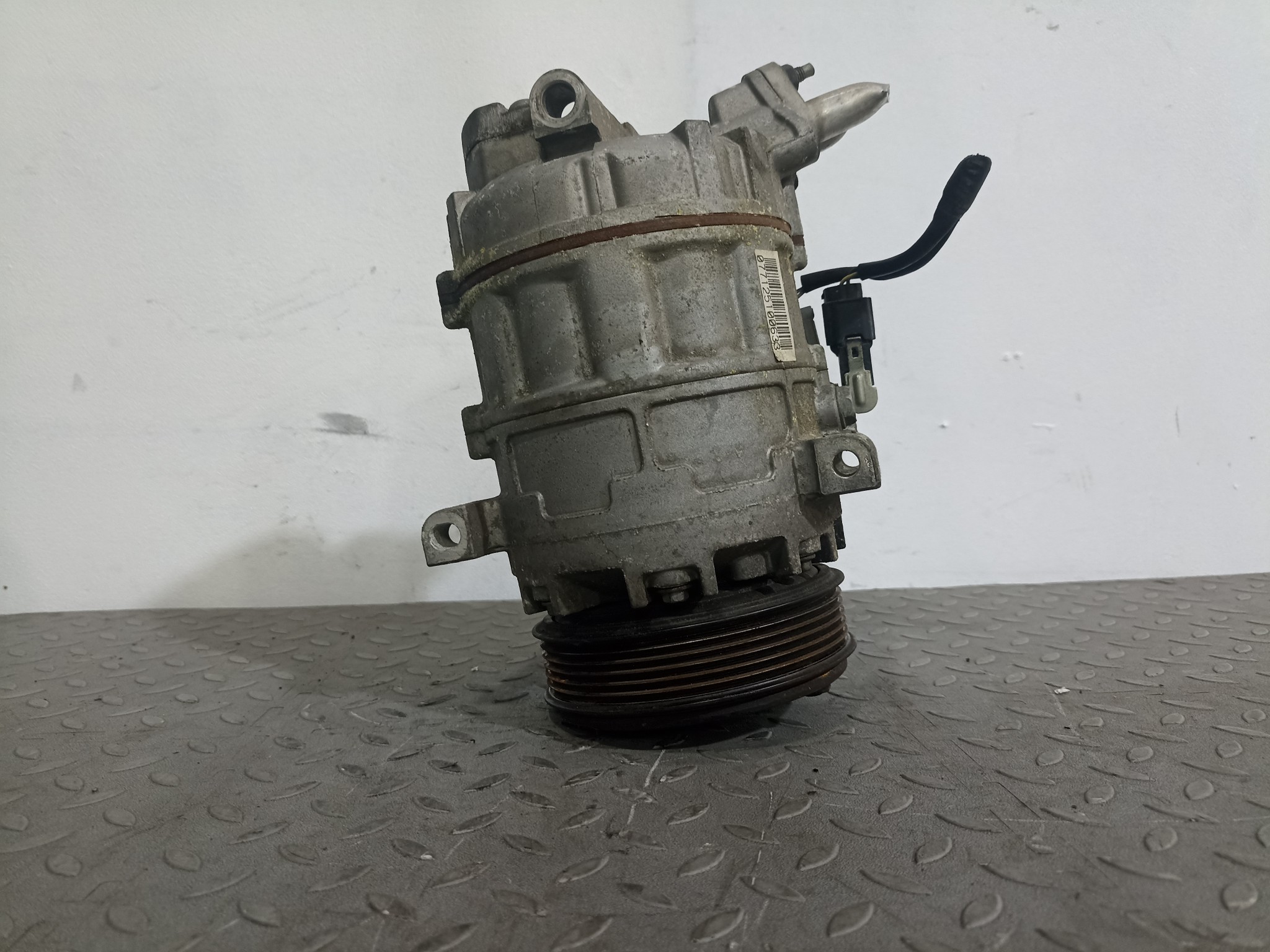 КОМПРЕССОР КОНДИЦИОНЕРА NISSAN SUZUKI 926001GZ0A F2616Z