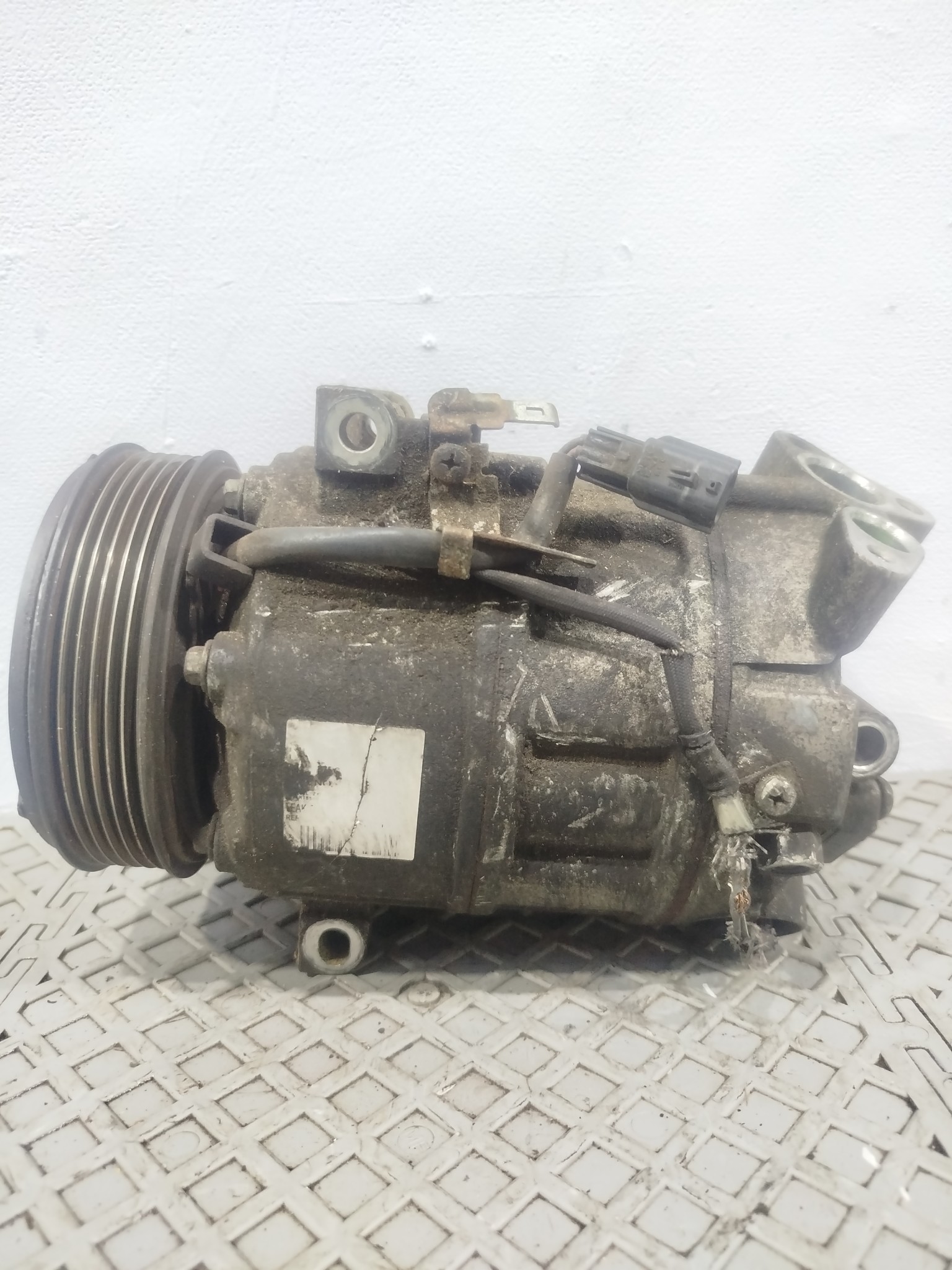КОМПРЕССОР КОНДИЦИОНЕРА NISSAN SUZUKI 926001GZ0A F1703Z