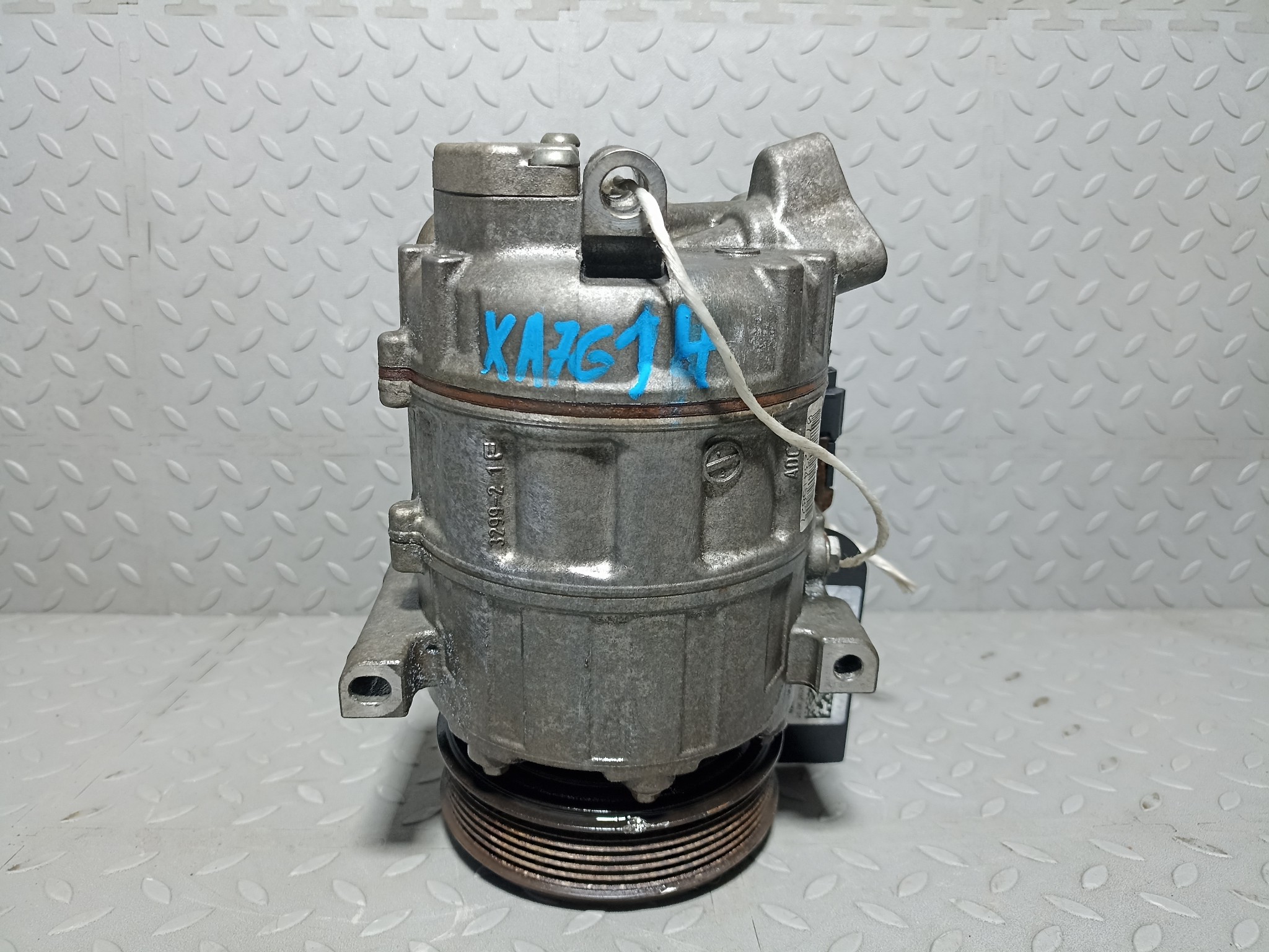КОМПРЕССОР КОНДИЦИОНЕРА NISSAN SUZUKI 926001GZ0A XA7614Z