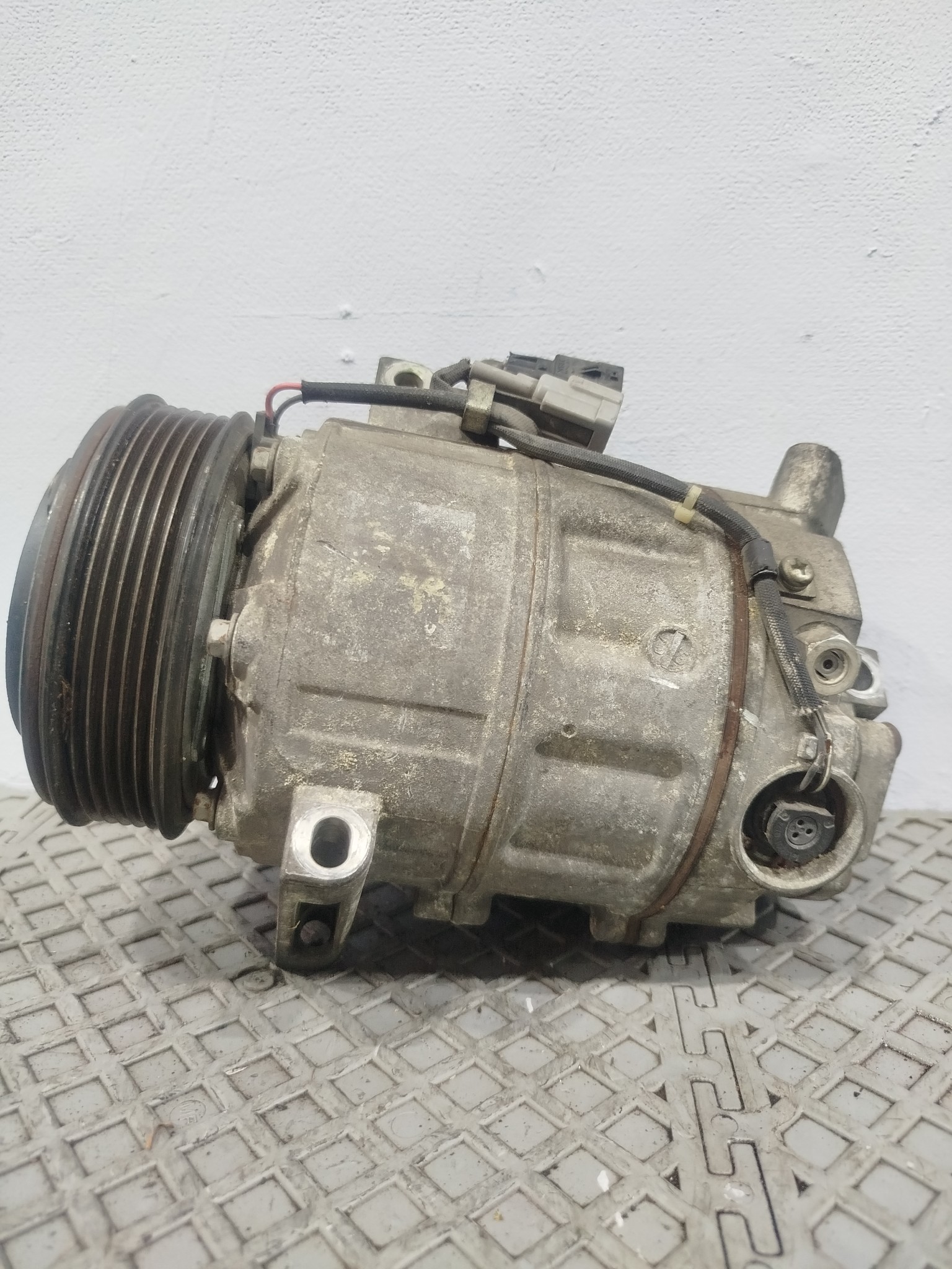 КОМПРЕССОР КОНДИЦИОНЕРА NISSAN SUZUKI 926001GZ0A QA5276Z