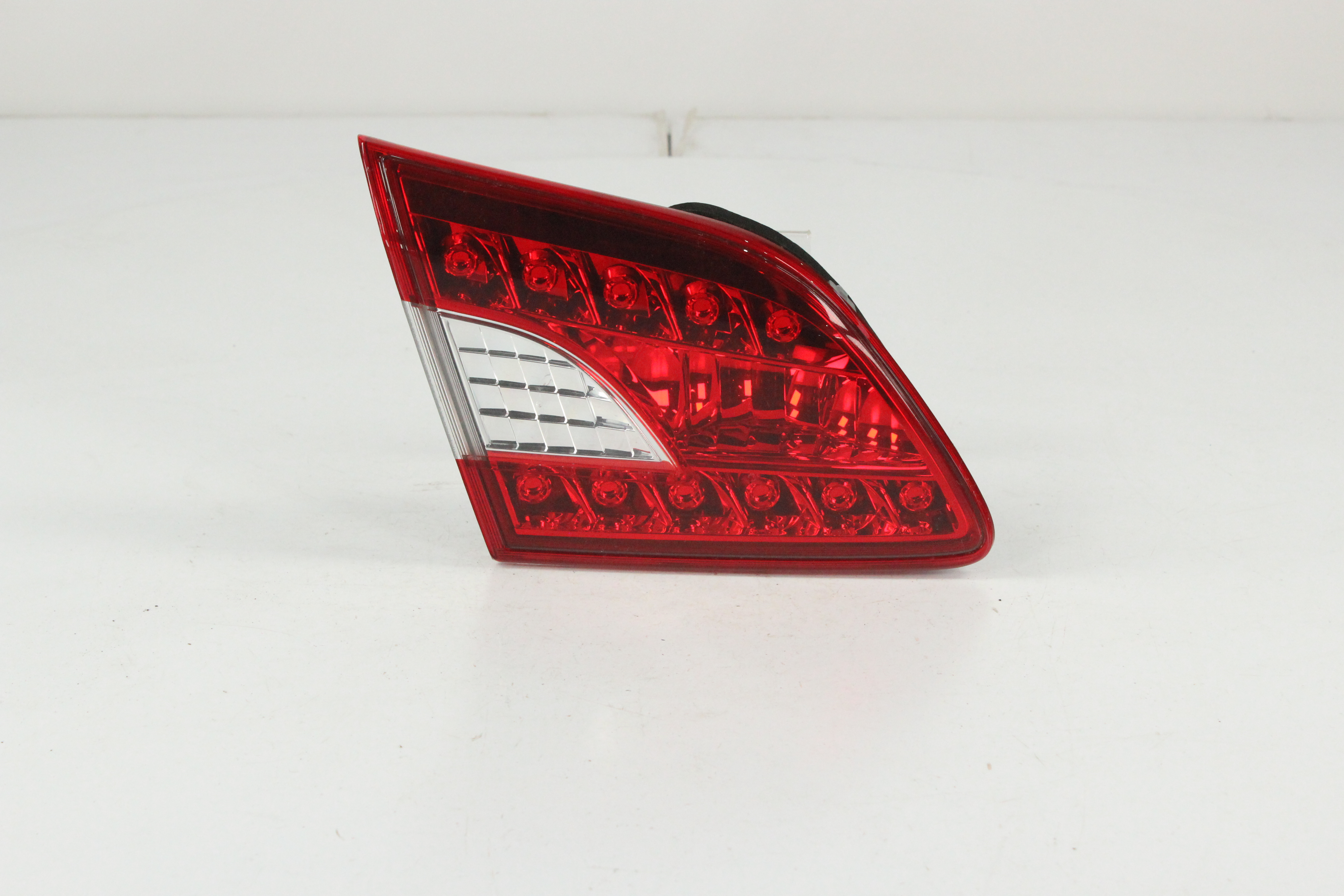 ФАЛЬШПАНЕЛЬ NISSAN ЛЕВАЯ 265593SB3A  D264