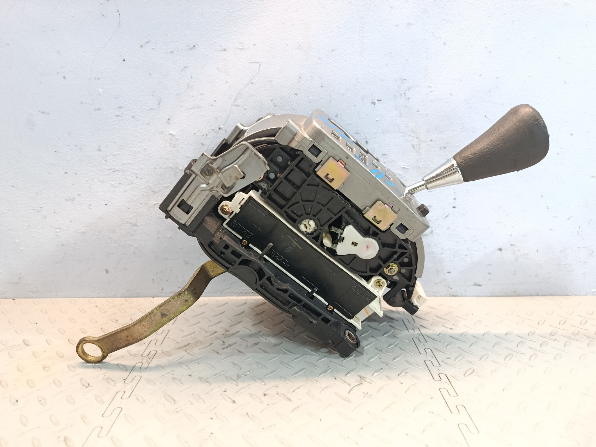 РУЧКА КПП TOYOTA 3356022030 D320
