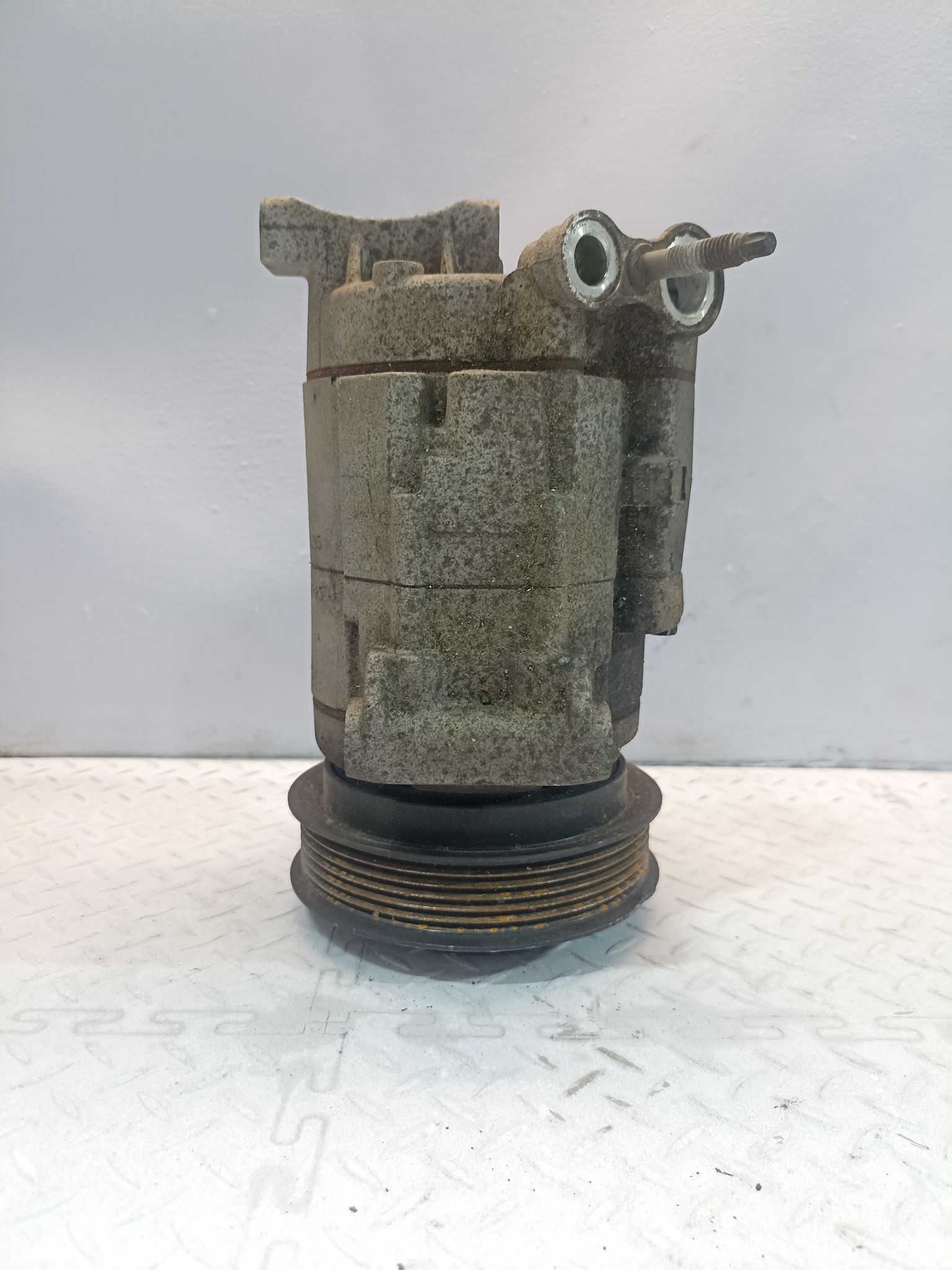 КОМПРЕССОР КОНДИЦИОНЕРА CHEVROLET OPEL 20934675 DY1020