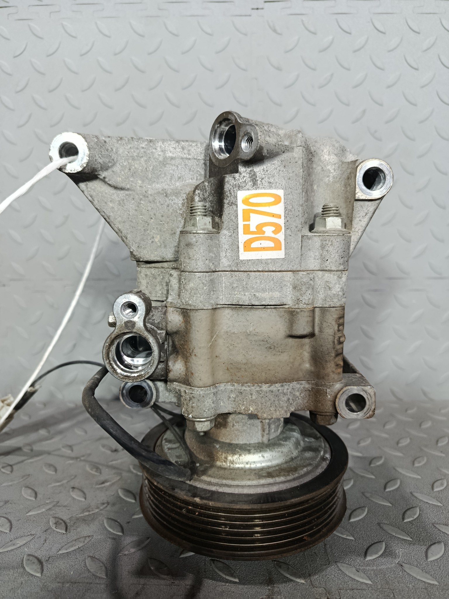 КОМПРЕССОР КОНДИЦИОНЕРА MAZDA D57061K00 GA926Z