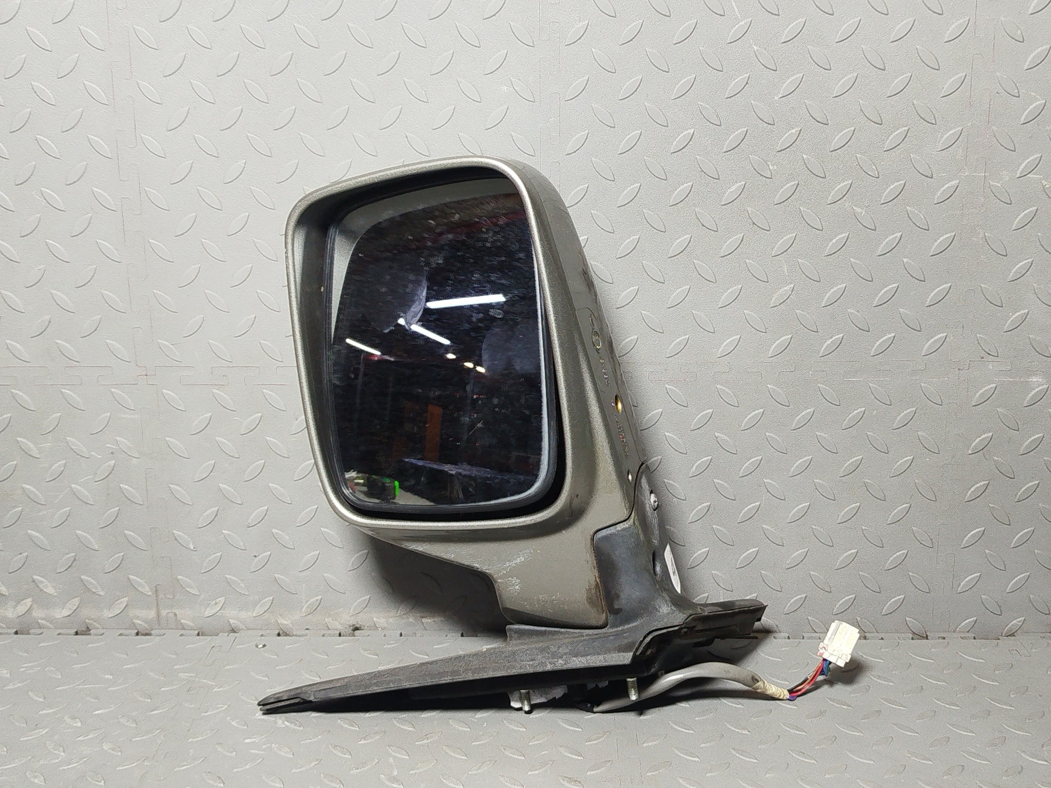 ЗЕРКАЛО NISSAN X-TRAIL ПРАВОЕ 96301EQ011 серый, KX4 S4061