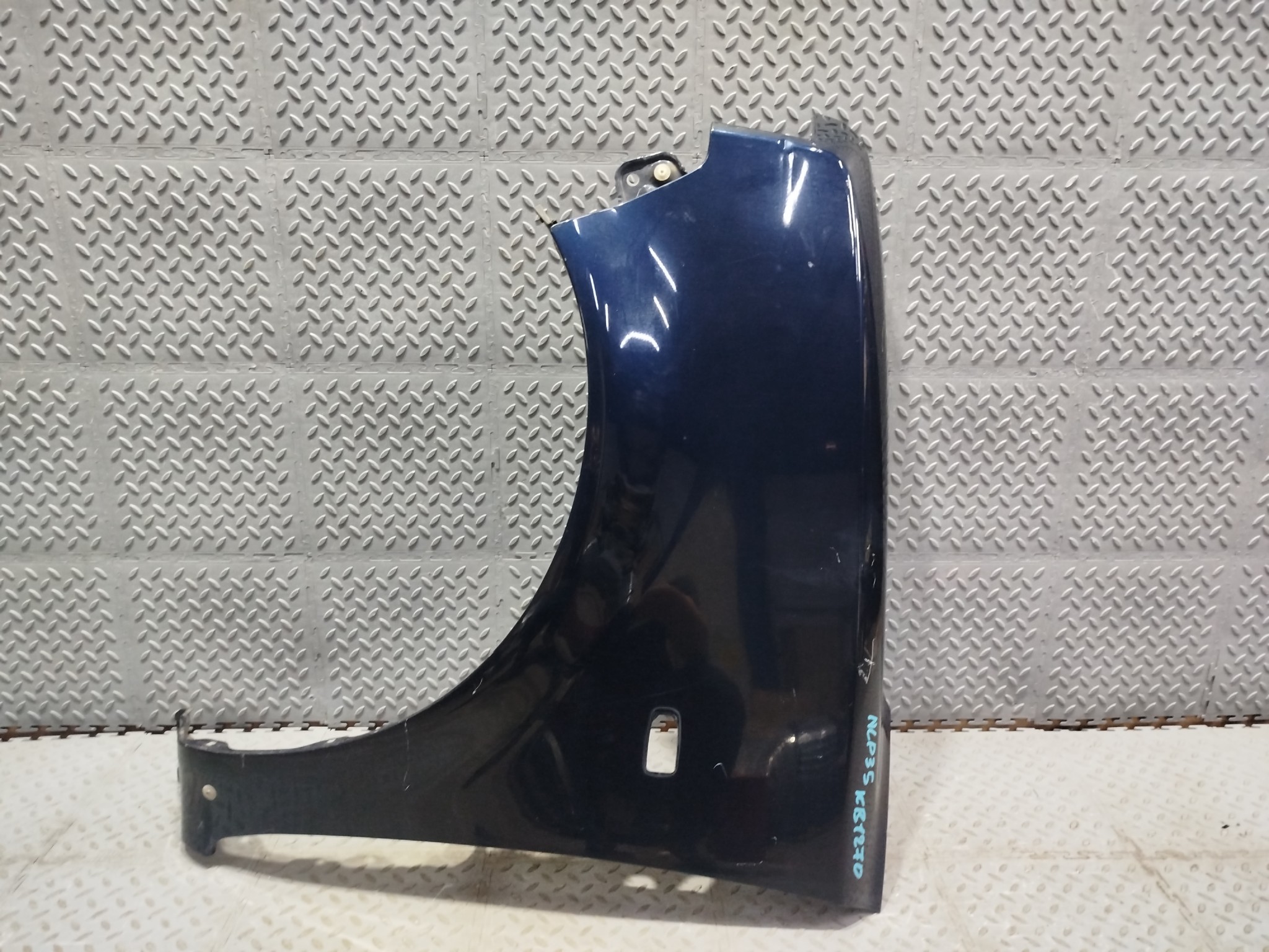 КРЫЛО TOYOTA SCION BB XB 5381252080 ПЕРЕДНЕЕ ЛЕВОЕ  синий, 8P8 KB1270