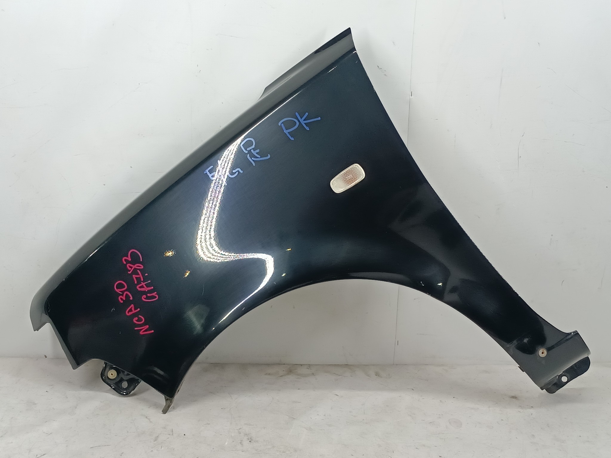 КРЫЛО TOYOTA SCION BB XB 5381252080 ПЕРЕДНЕЕ ЛЕВОЕ  черный GA783