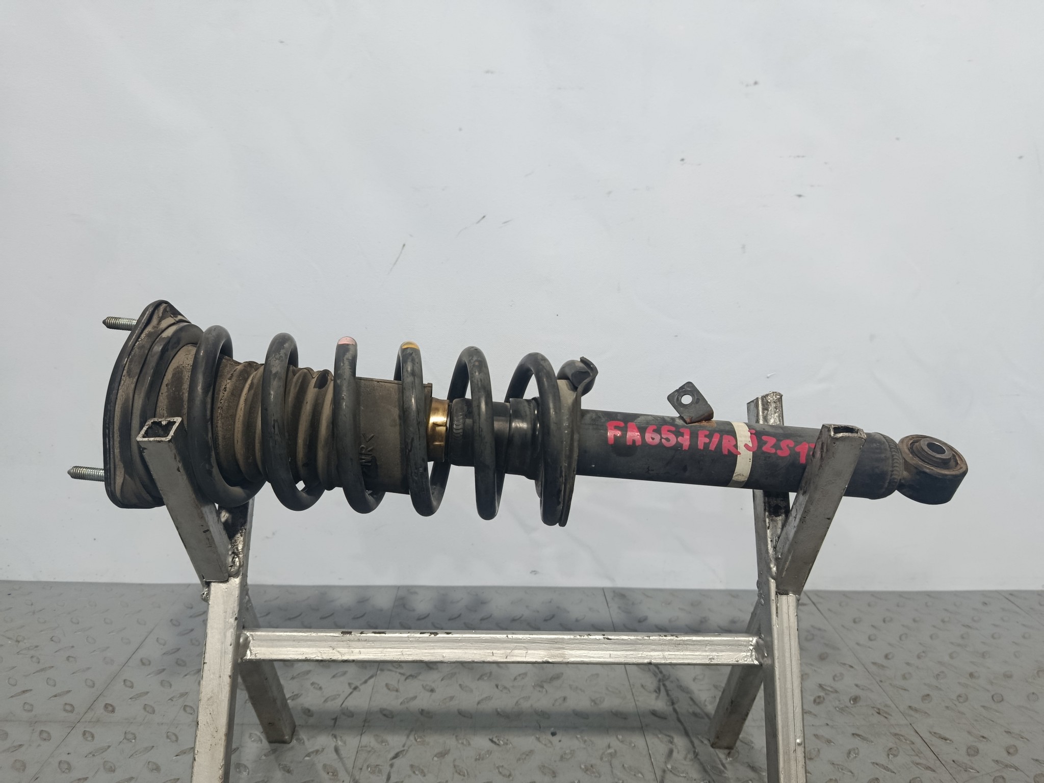 СТОЙКА ХОДОВКИ TOYOTA LEXUS ПЕРЕДНЯЯ ПРАВАЯ ЛЕВАЯ 4851029575 FA657(1)