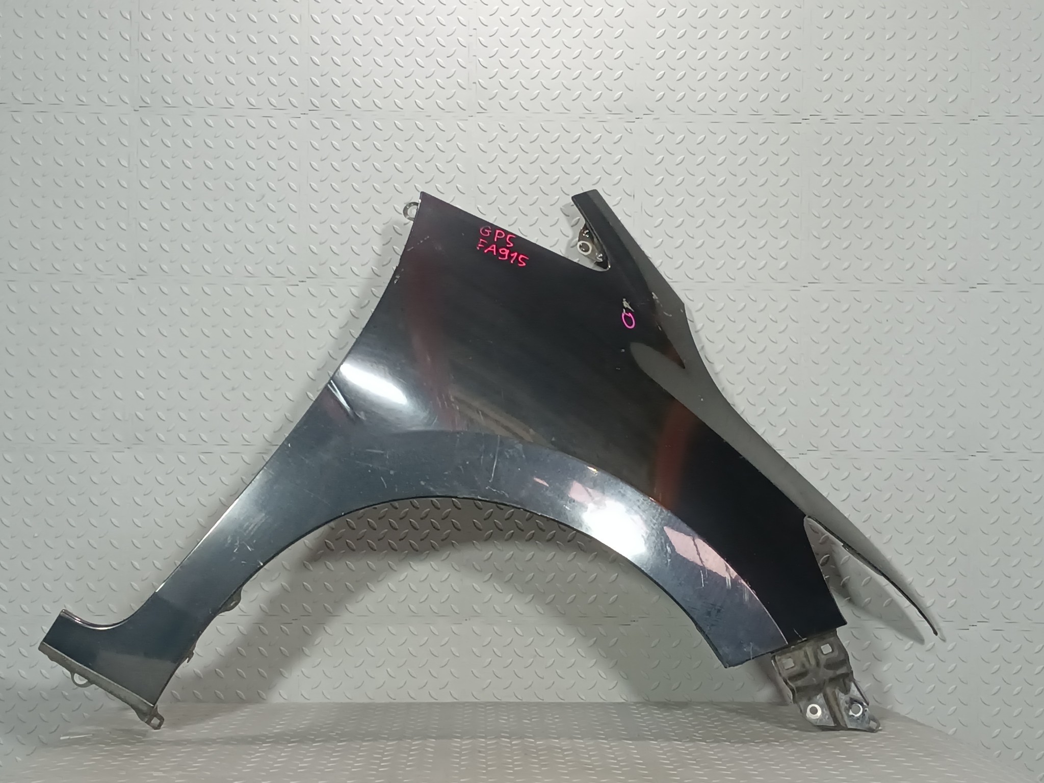КРЫЛО HONDA FIT JAZZ SHUTTLE 60211T5A000ZZ ПЕРЕДНЕЕ ПРАВОЕ  черный, NH731P FA915