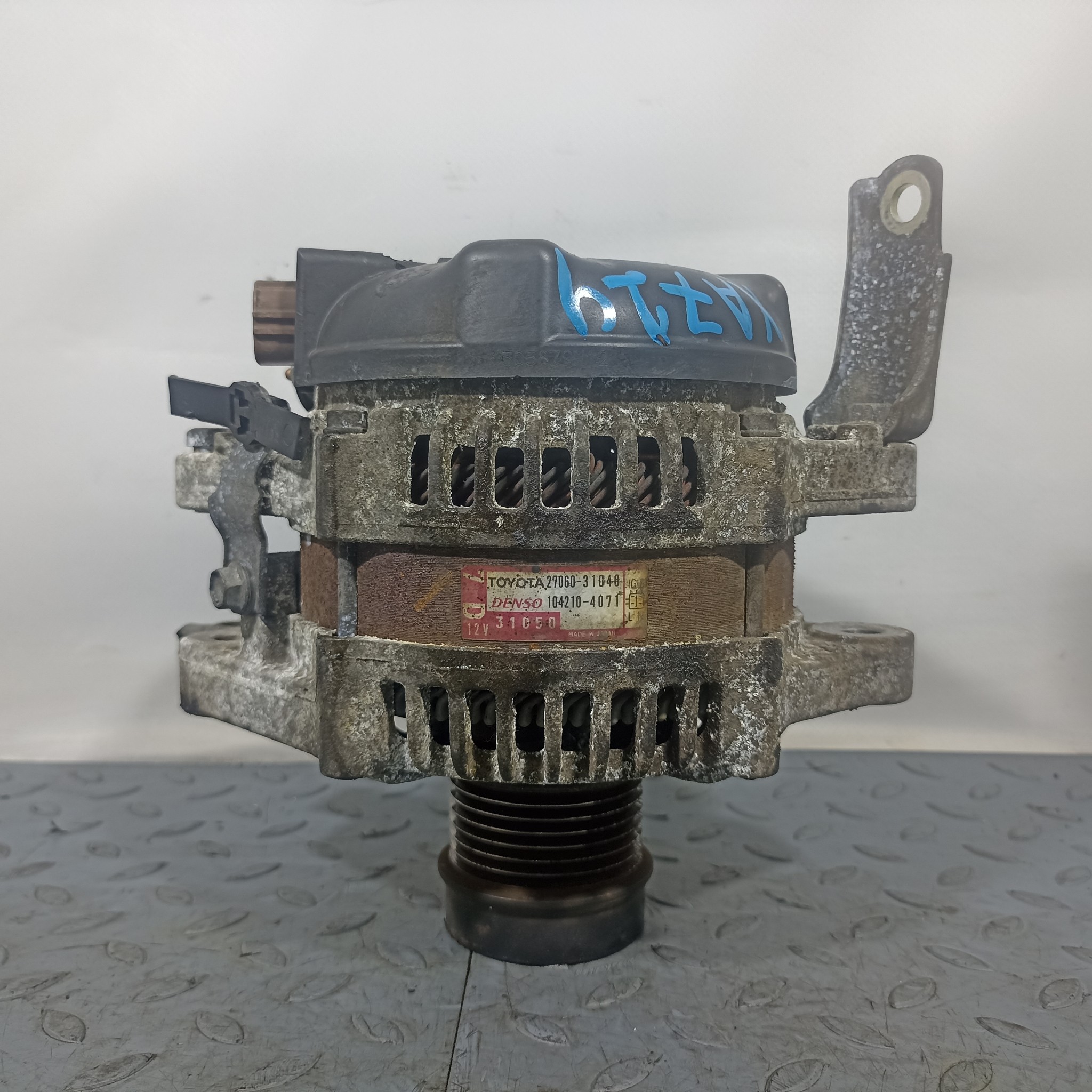 ГЕНЕРАТОР TOYOTA LEXUS 2706031040  XA7240Z