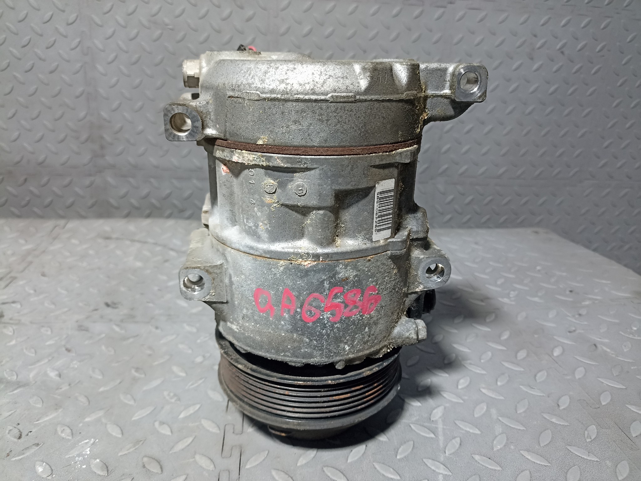 КОМПРЕССОР КОНДИЦИОНЕРА TOYOTA LEXUS 883203A270 QA6586Z