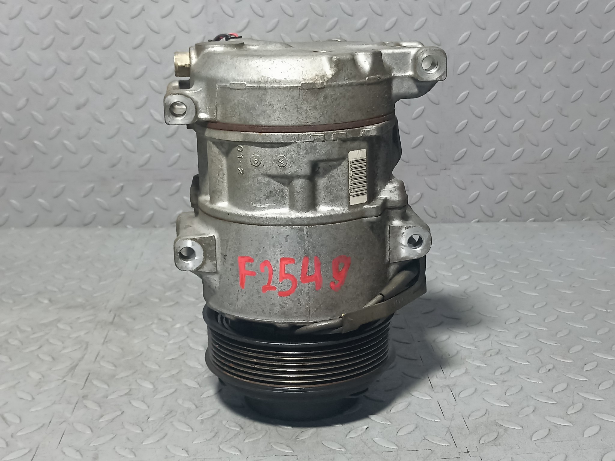 КОМПРЕССОР КОНДИЦИОНЕРА TOYOTA LEXUS 883203A270 F2549Z