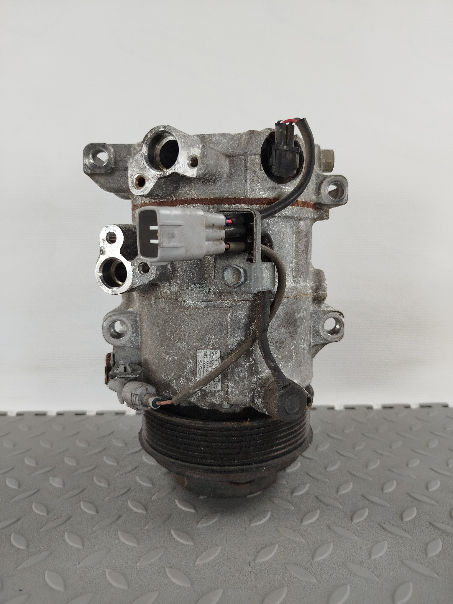 КОМПРЕССОР КОНДИЦИОНЕРА TOYOTA LEXUS 883203A270 S4473Z