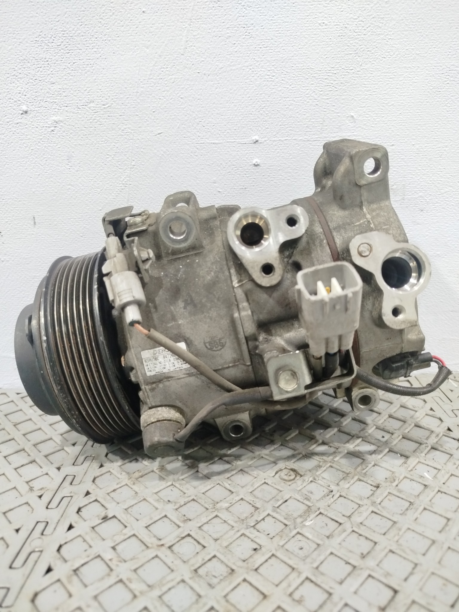 КОМПРЕССОР КОНДИЦИОНЕРА TOYOTA LEXUS 883203A270 U1090Z