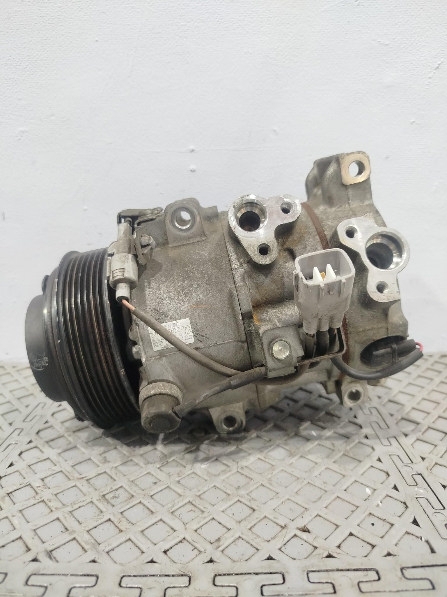 КОМПРЕССОР КОНДИЦИОНЕРА TOYOTA LEXUS 883203A270 D028