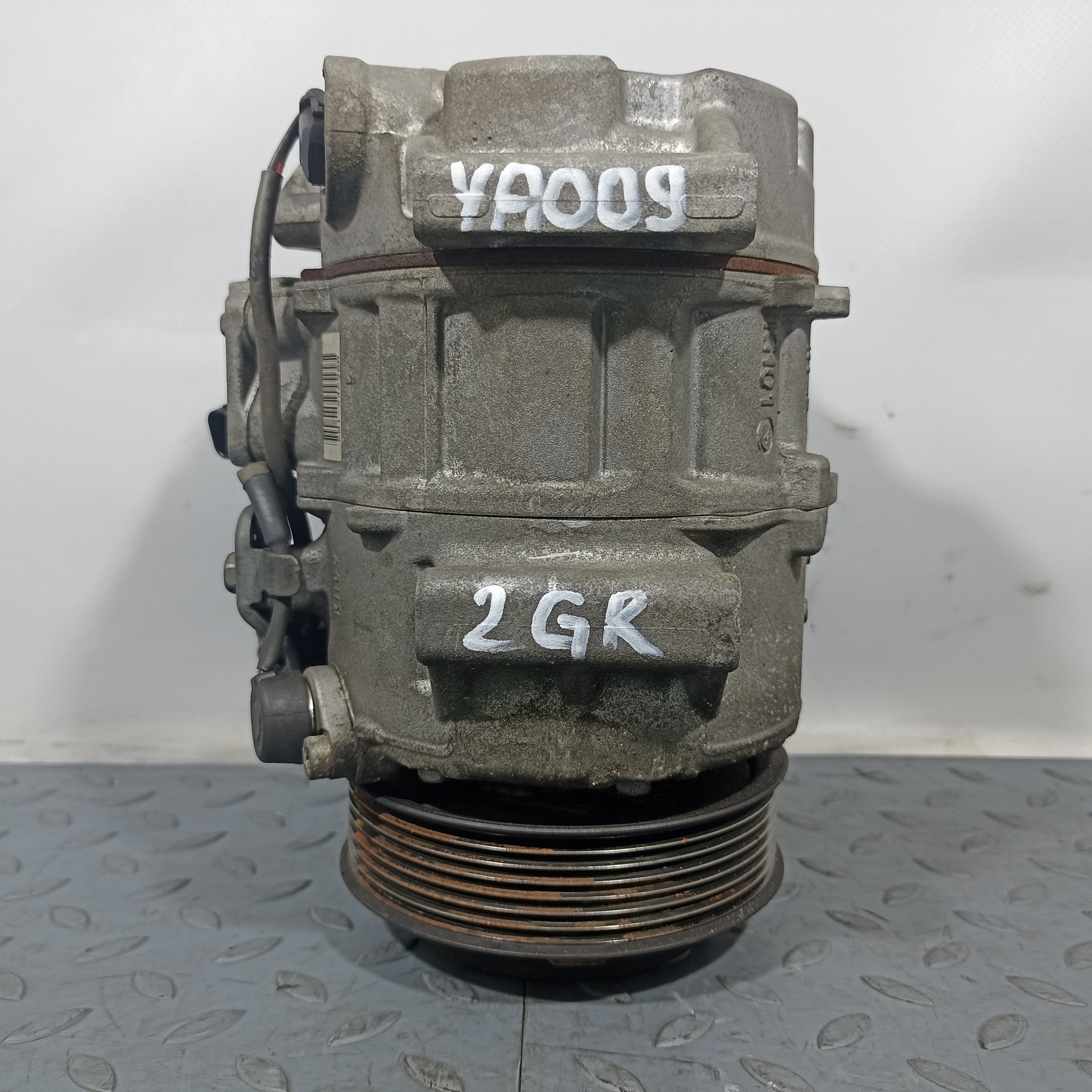 КОМПРЕССОР КОНДИЦИОНЕРА TOYOTA LEXUS 883203A270 YA009