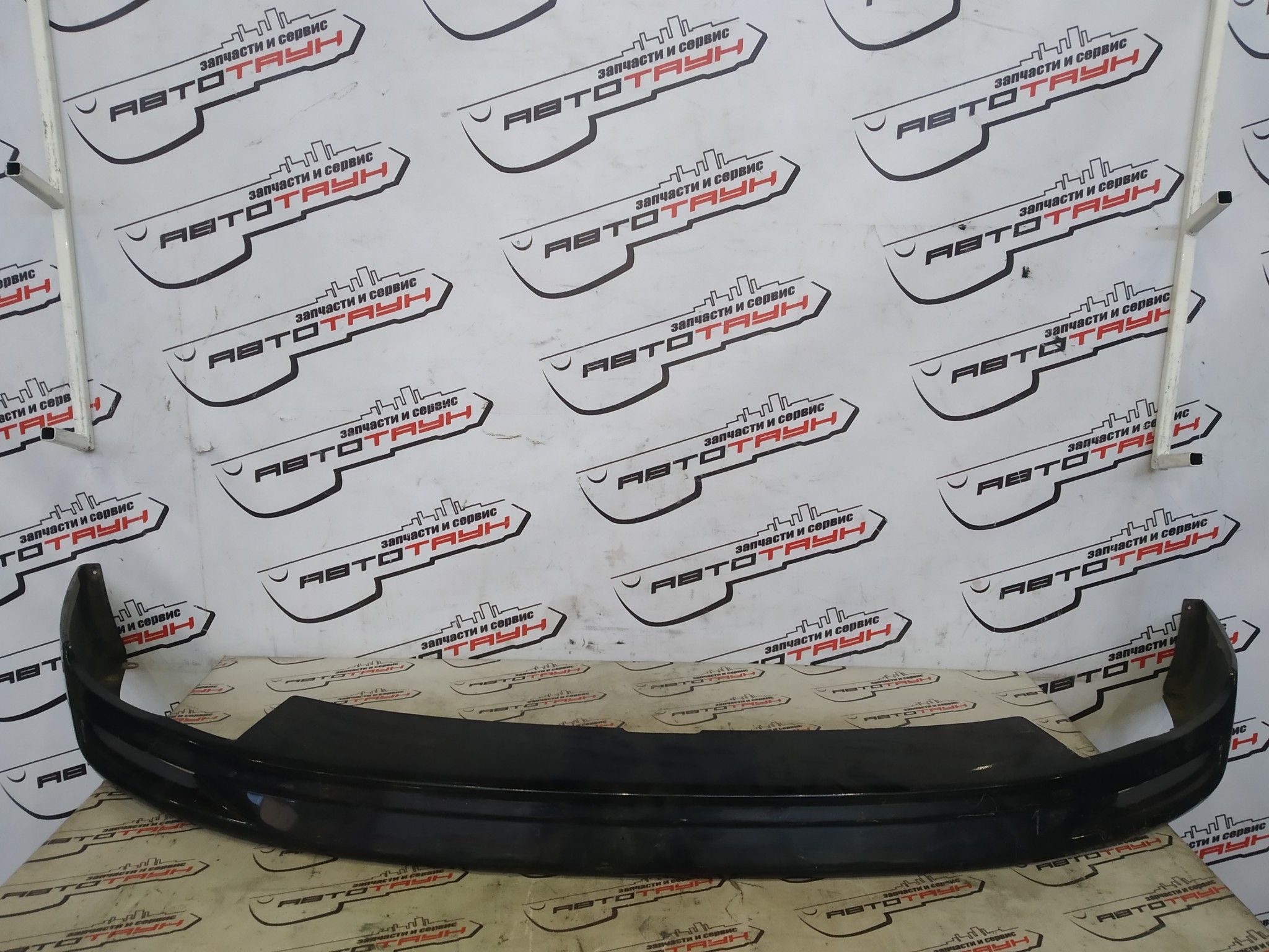 ГУБА SUBARU ПЕРЕДНЯЯ черный, 32J XA4845