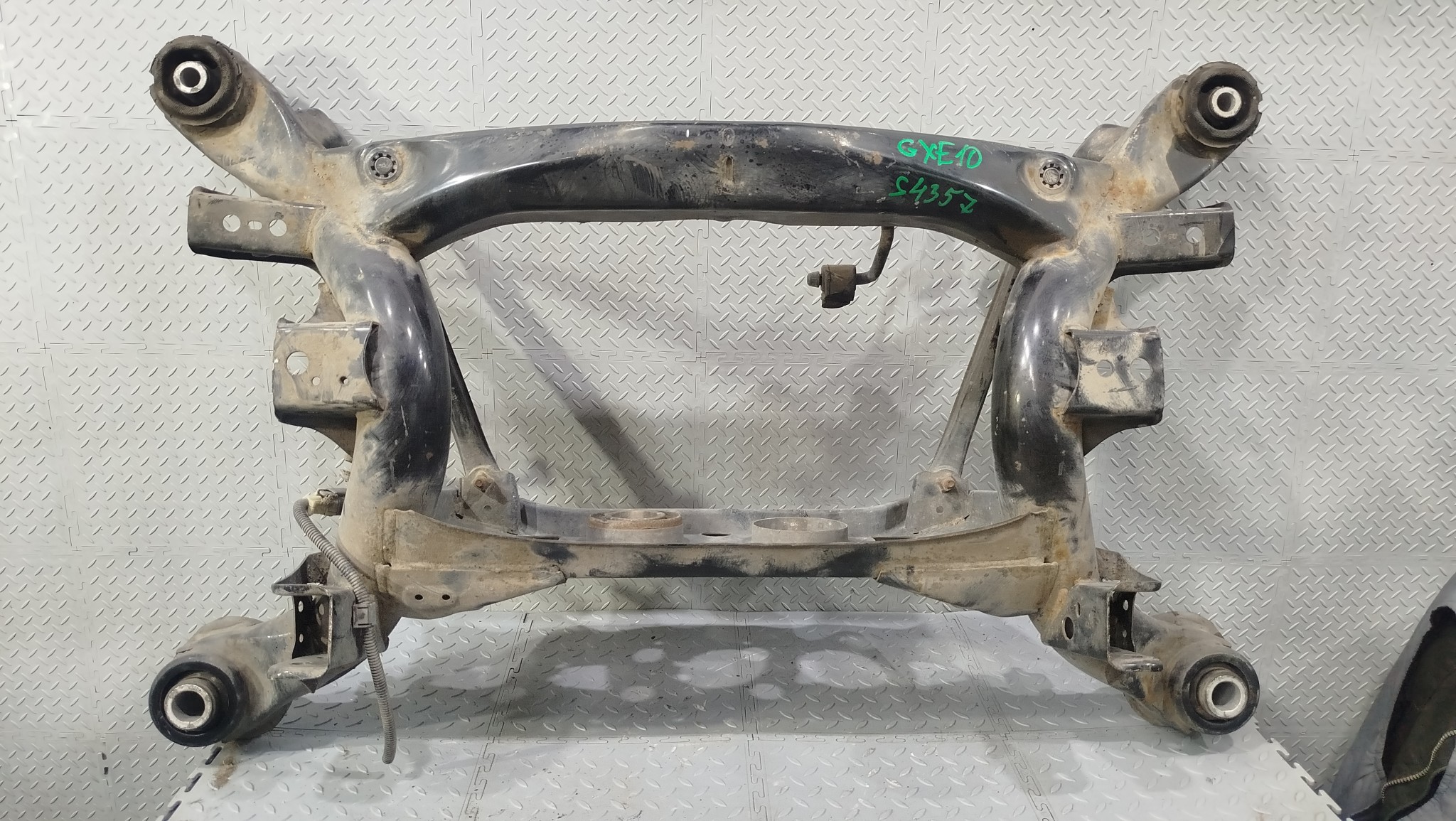 БАЛКА ПОДВЕСКИ ЗАДНЯЯ TOYOTA LEXUS ЗАДНЯЯ 5120651030  S4357Z