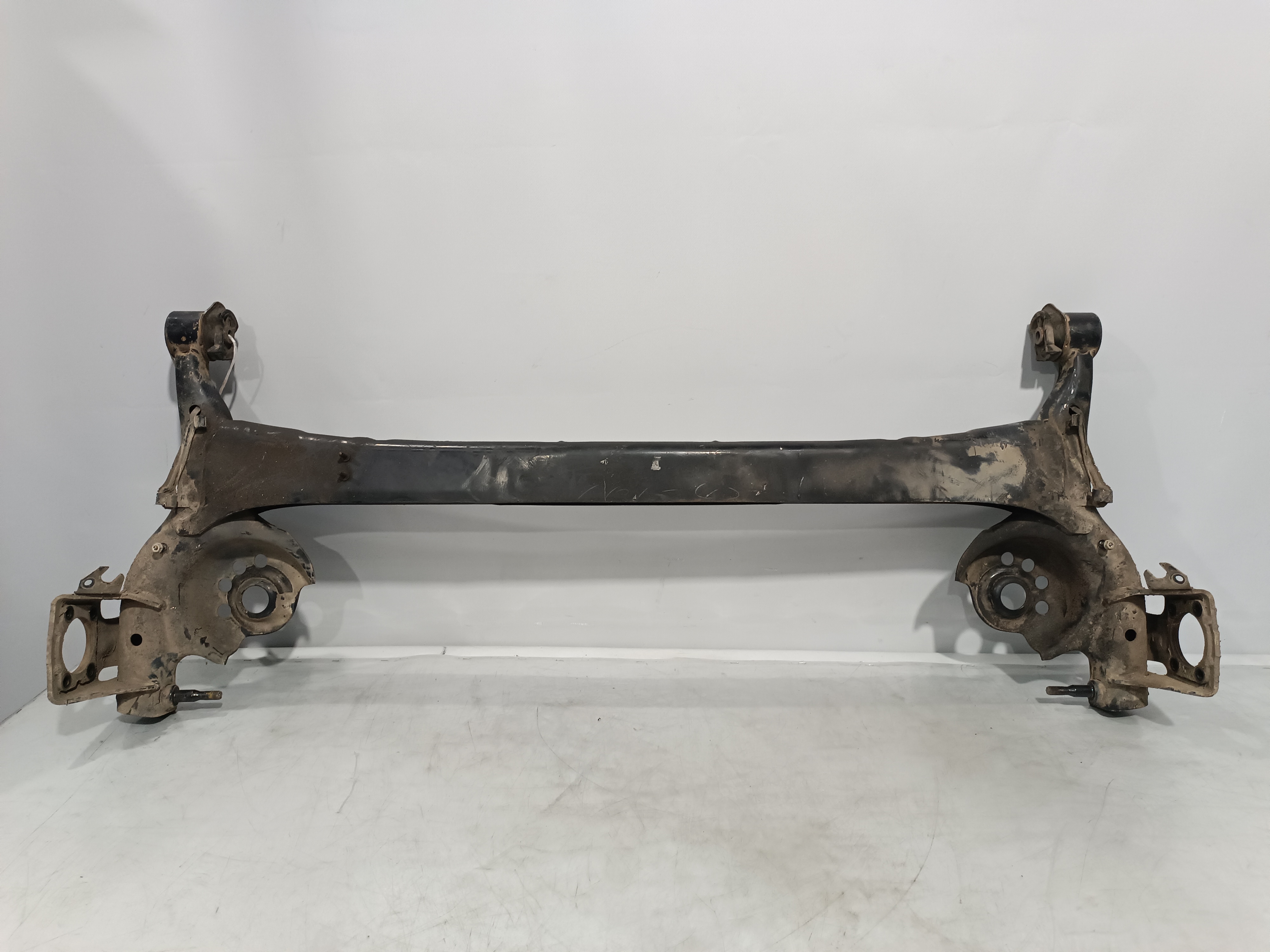 БАЛКА ПОДВЕСКИ ЗАДНЯЯ TOYOTA ЗАДНЯЯ 4211052150  F2080Z