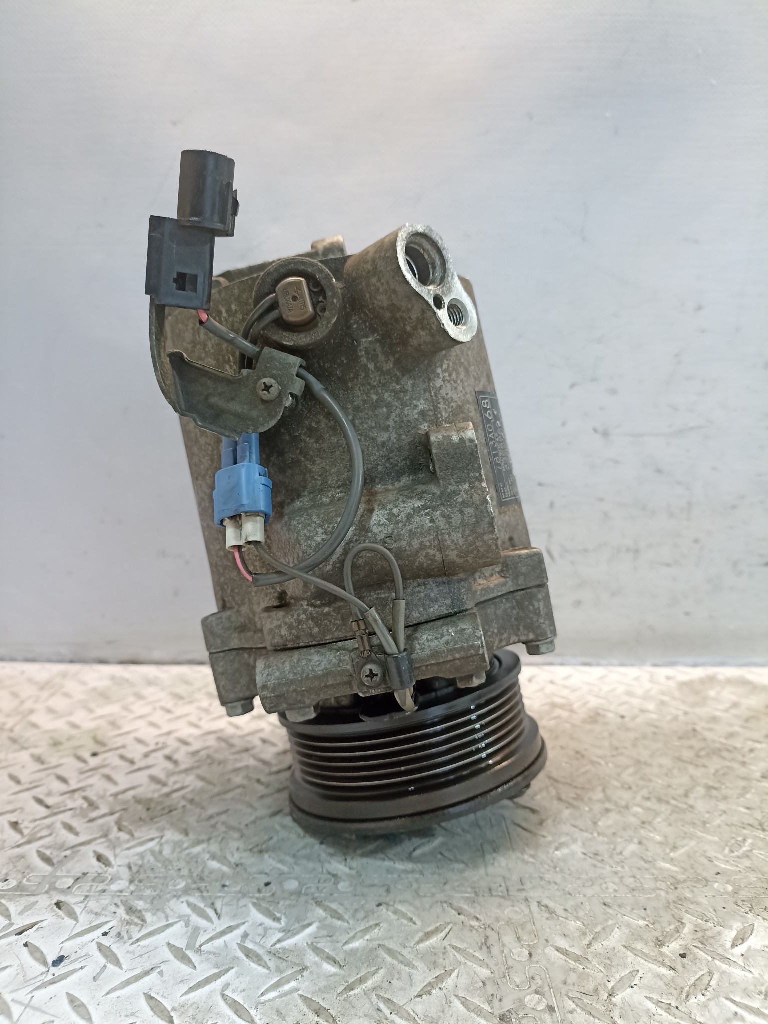 КОМПРЕССОР КОНДИЦИОНЕРА MITSUBISHI 7813A068 D3180