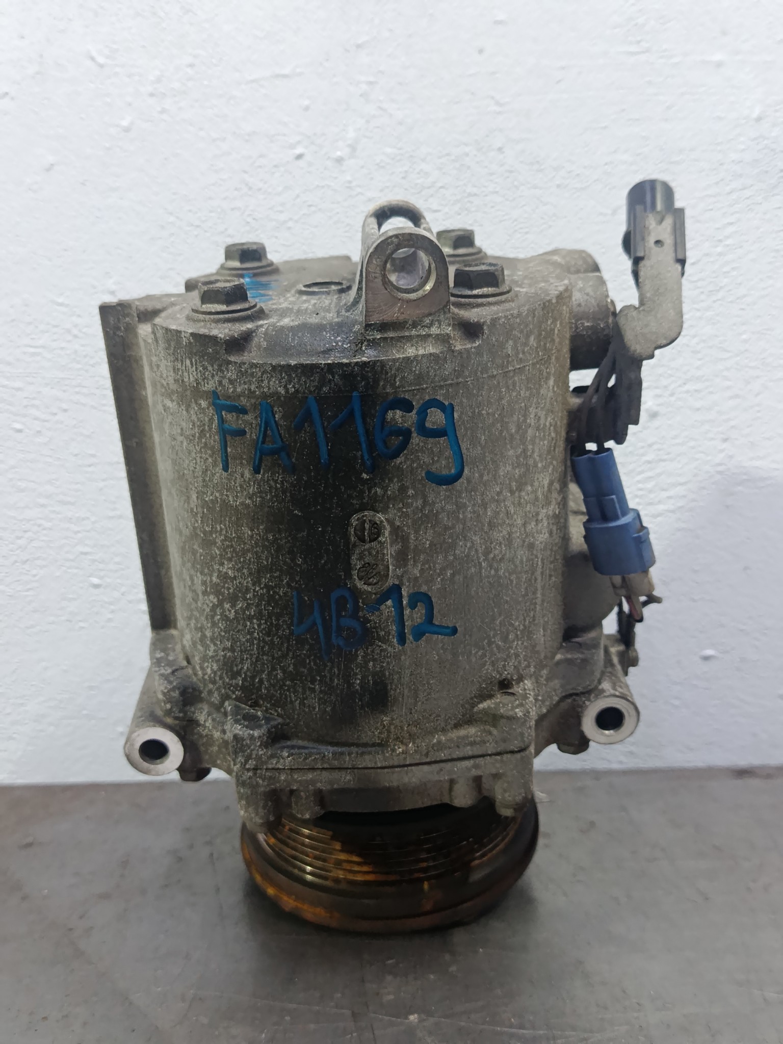 КОМПРЕССОР КОНДИЦИОНЕРА MITSUBISHI 7813A068 FA1169Z
