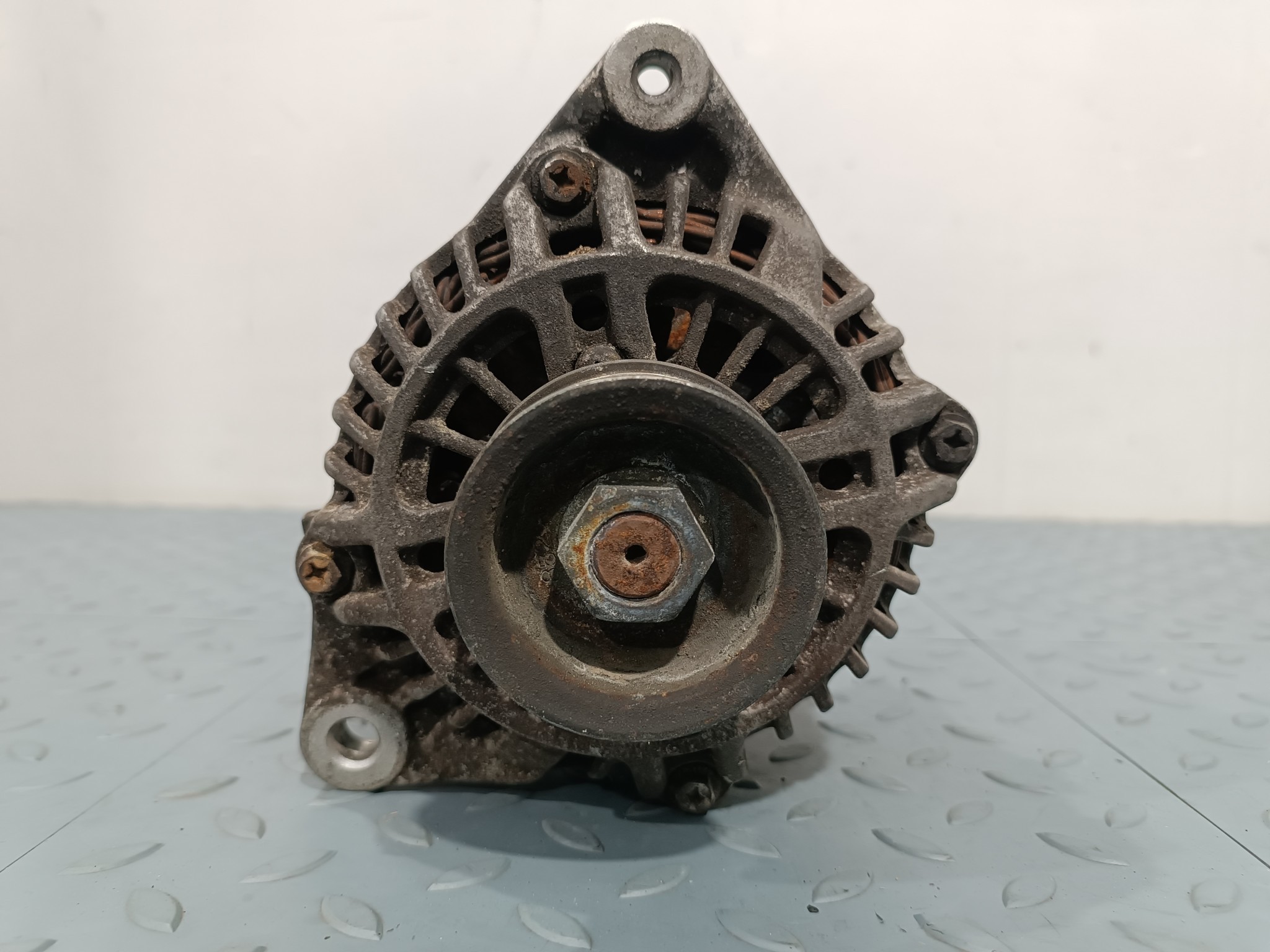 ГЕНЕРАТОР NISSAN 23100AL510  D2353