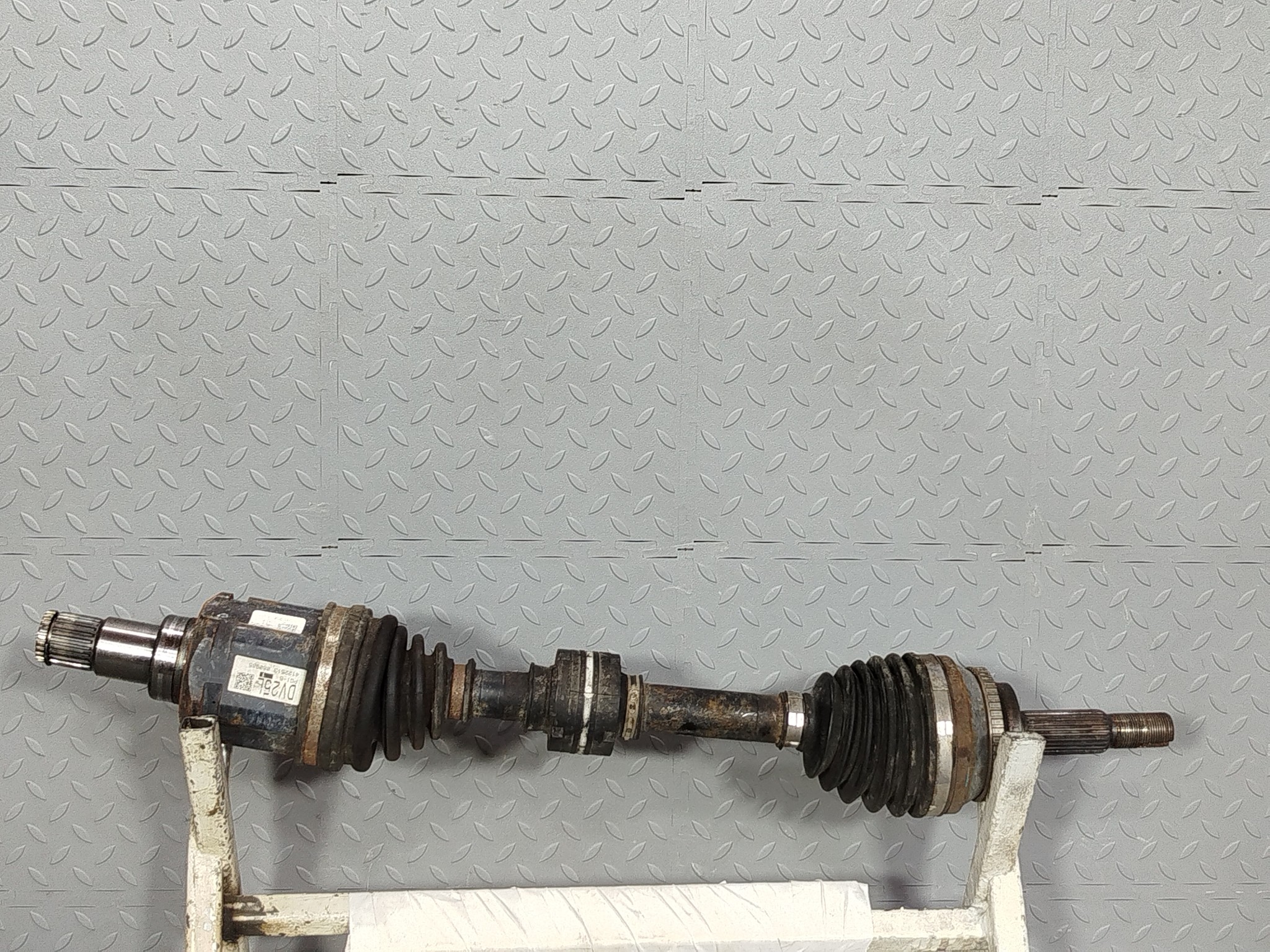 ПРИВОД TOYOTA DAIHATSU LEXUS ПЕРЕДНИЙ ЛЕВЫЙ 4342033300 YE129