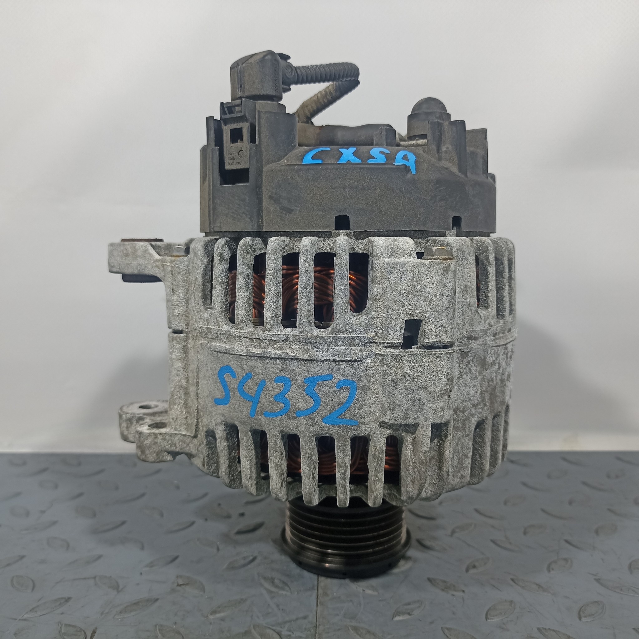 ГЕНЕРАТОР AUDI VOLKSWAGEN CITROEN SEAT SKODA 06F903023F S4352Z