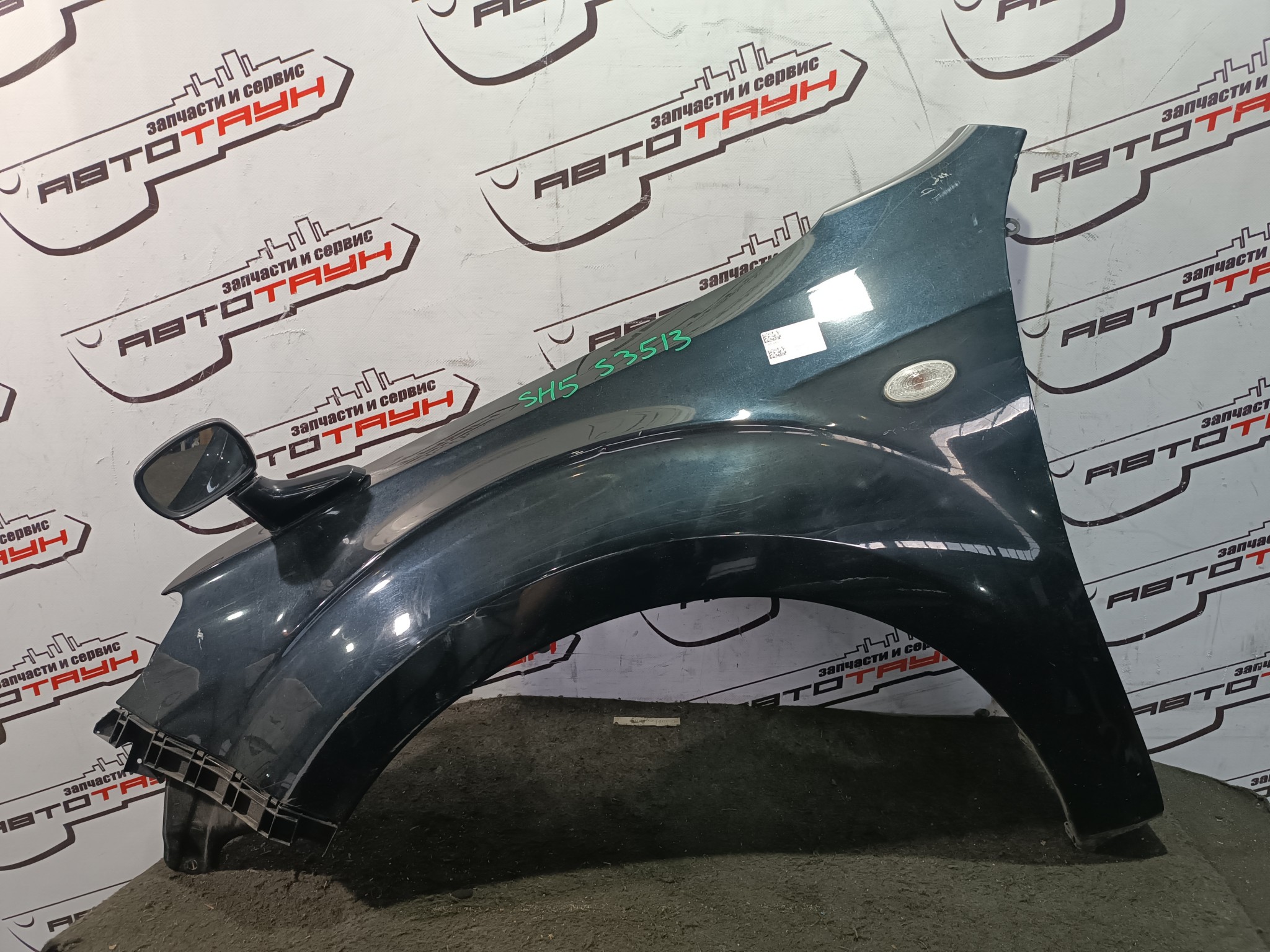 КРЫЛО SUBARU FORESTER 57120SC0109P ПЕРЕДНЕЕ ЛЕВОЕ  черный, 32J S3513