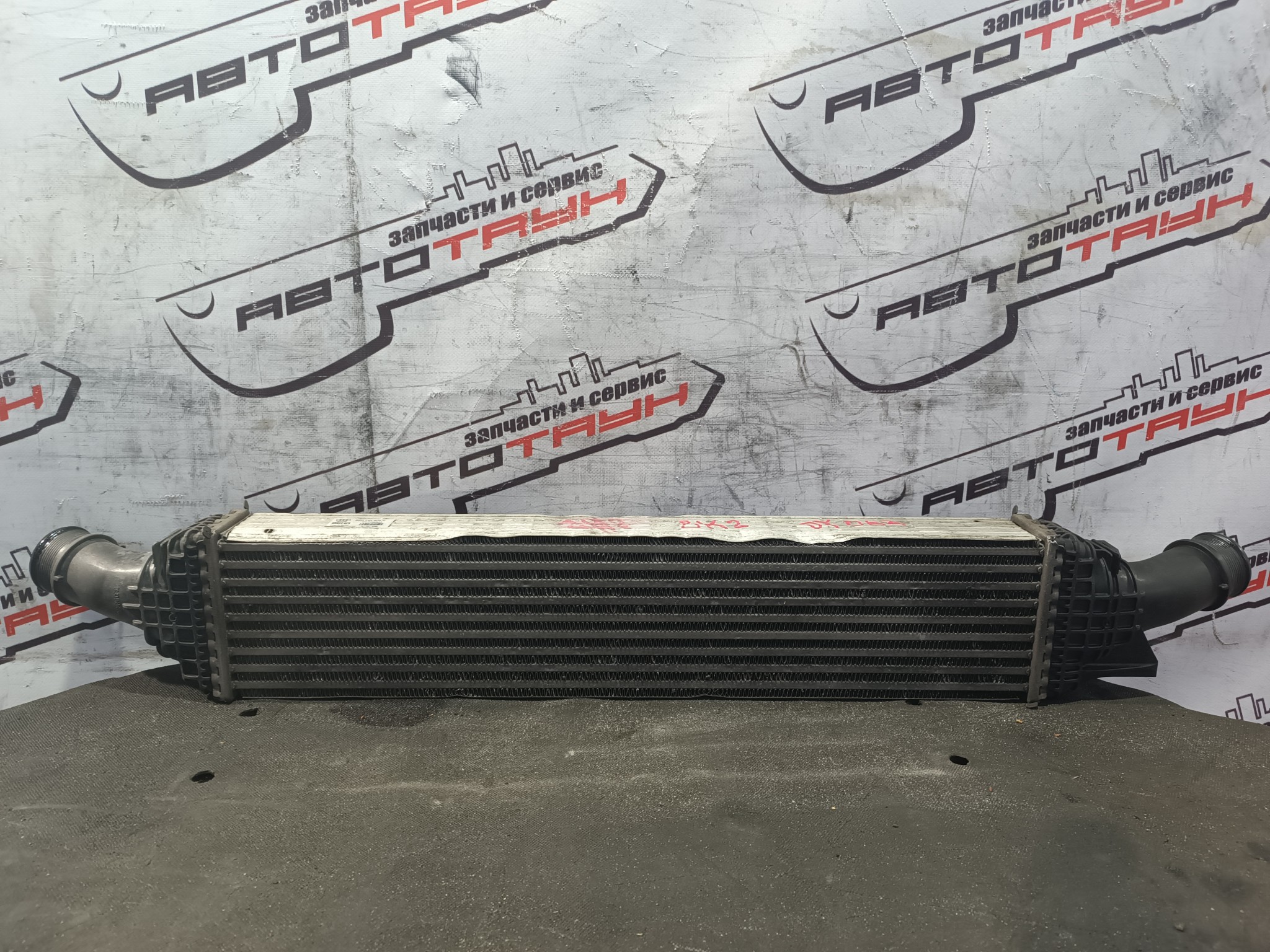 РАДИАТОР ИНТЕРКУЛЕРА AUDI 8K0145805G DY063Z
