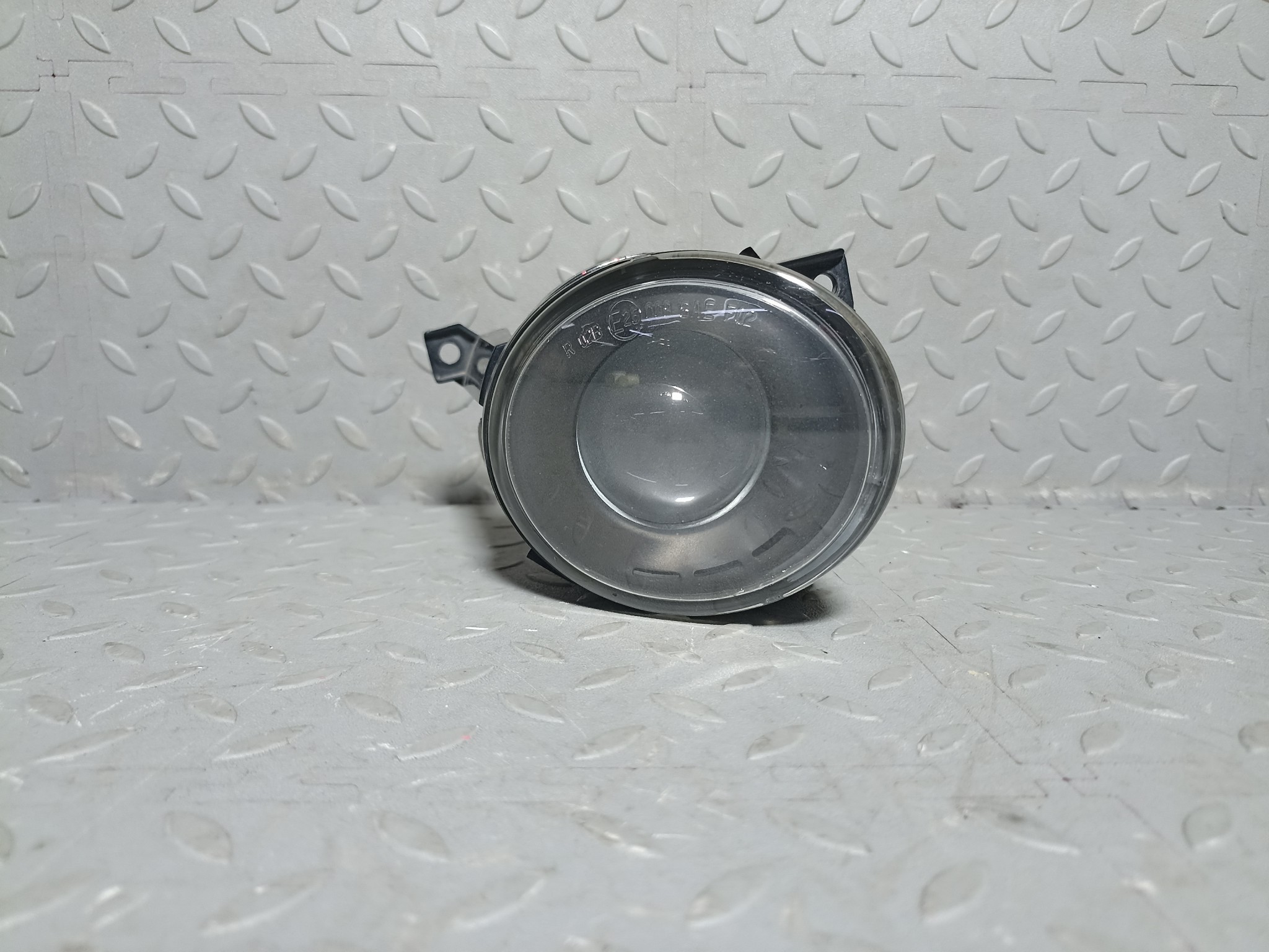 ТУМАНКА VOLKSWAGEN ПРАВАЯ 1T0941700C NA7887Z
