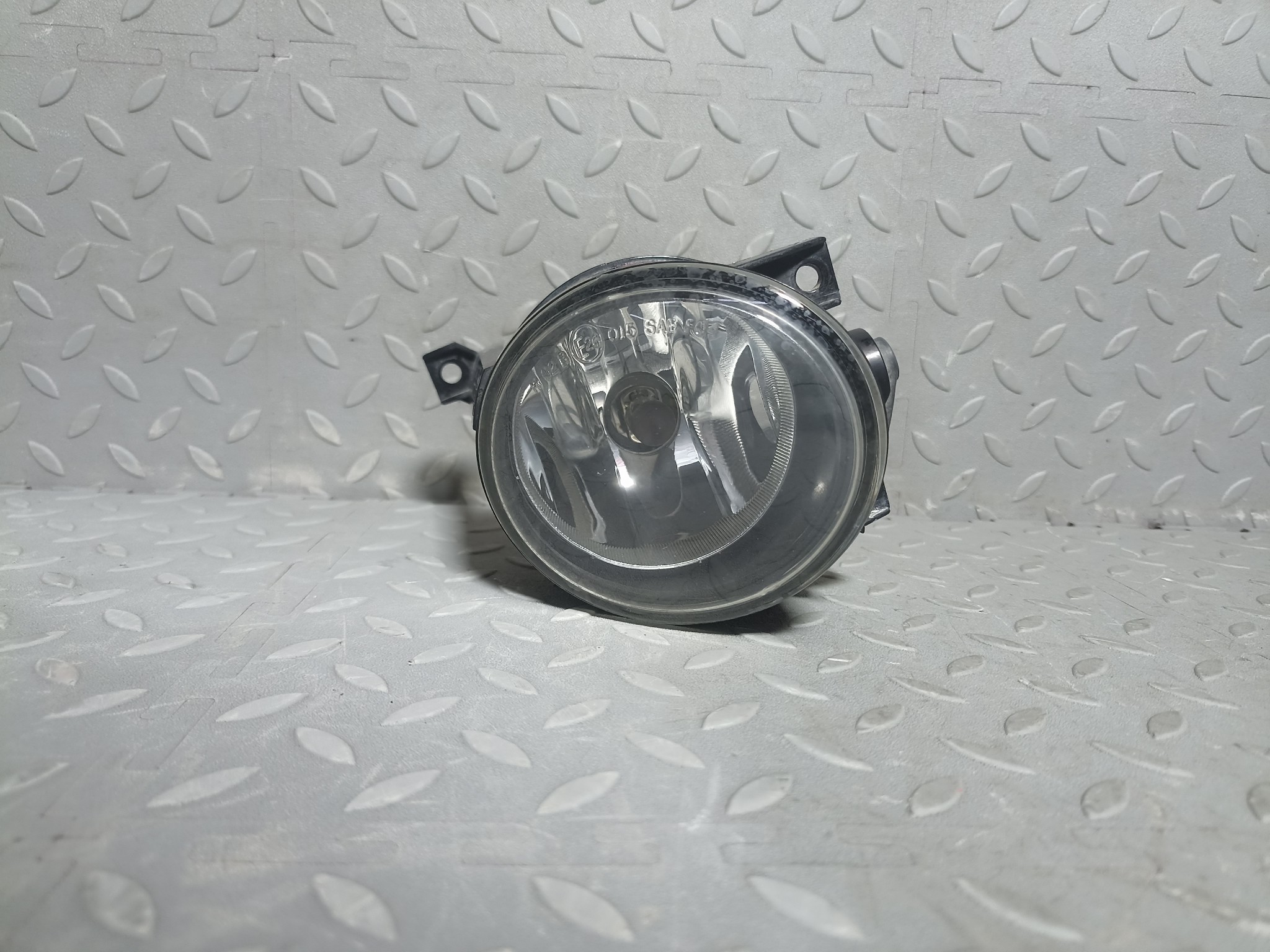 ТУМАНКА VOLKSWAGEN ПРАВАЯ 1T0941700C S4148Z