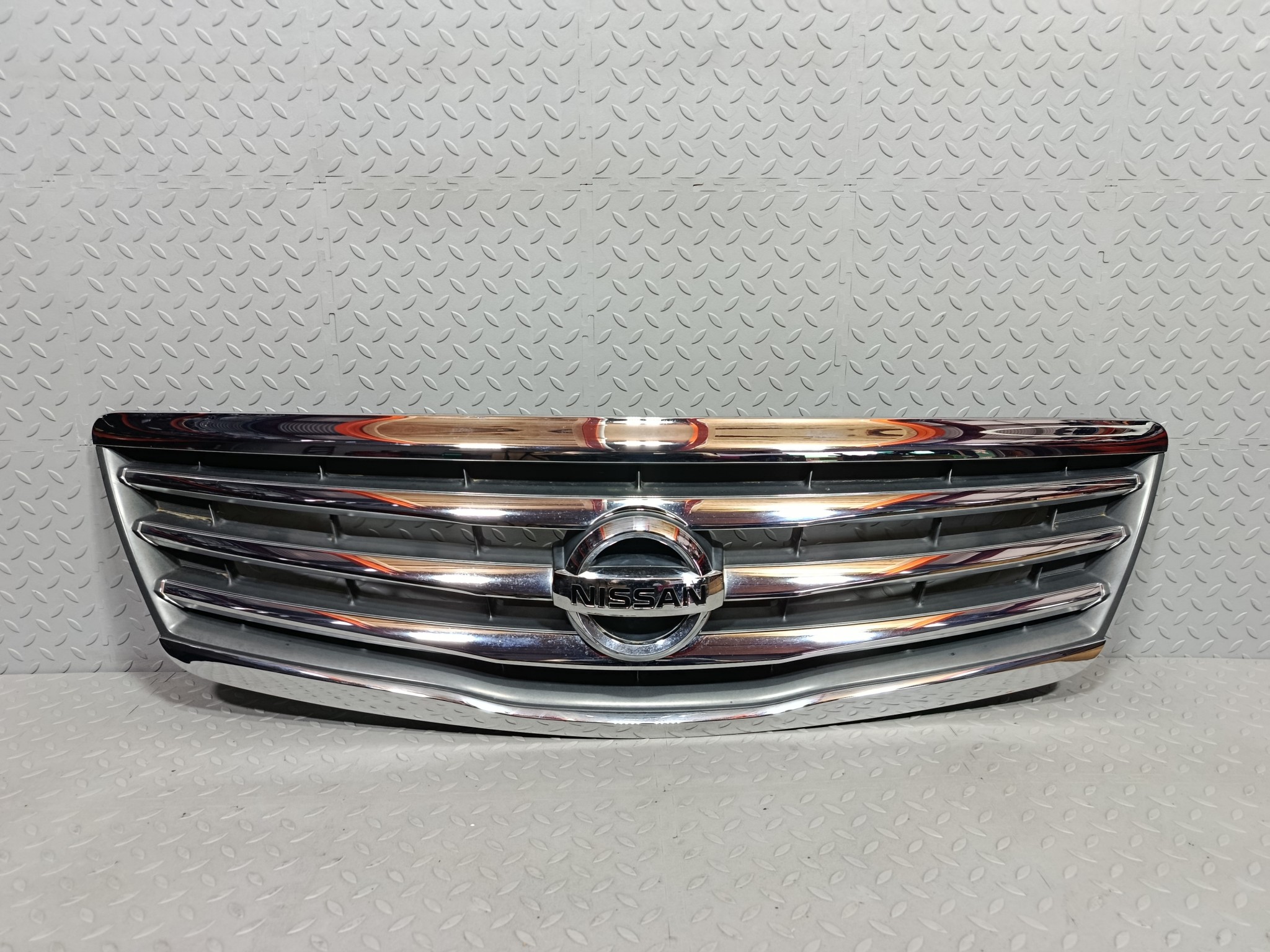 РЕШЕТКА РАДИАТОРА NISSAN 62310JN00A KB2315Z