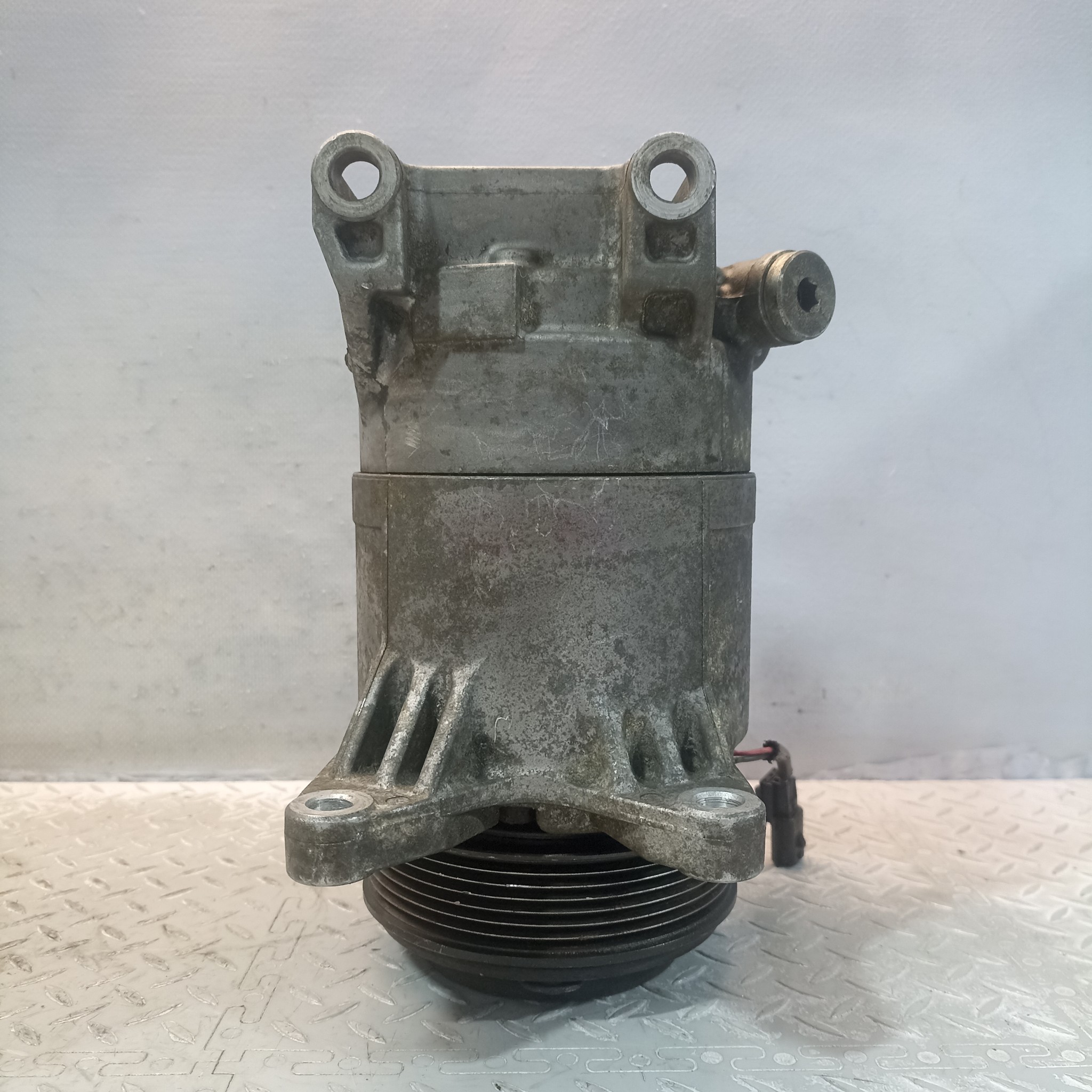 КОМПРЕССОР КОНДИЦИОНЕРА NISSAN 92600JP00B  D3274