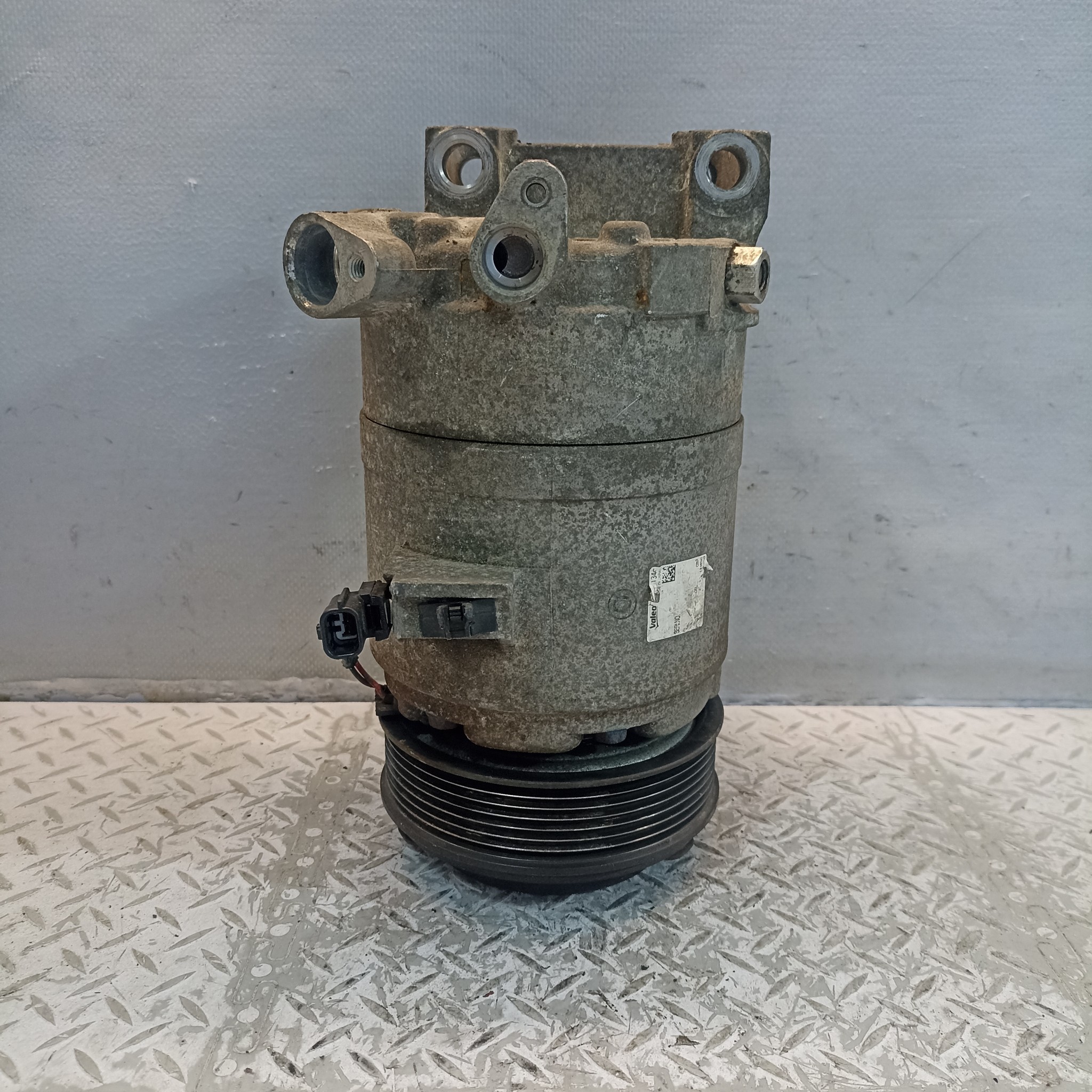 КОМПРЕССОР КОНДИЦИОНЕРА NISSAN 92600JP00B  D3091
