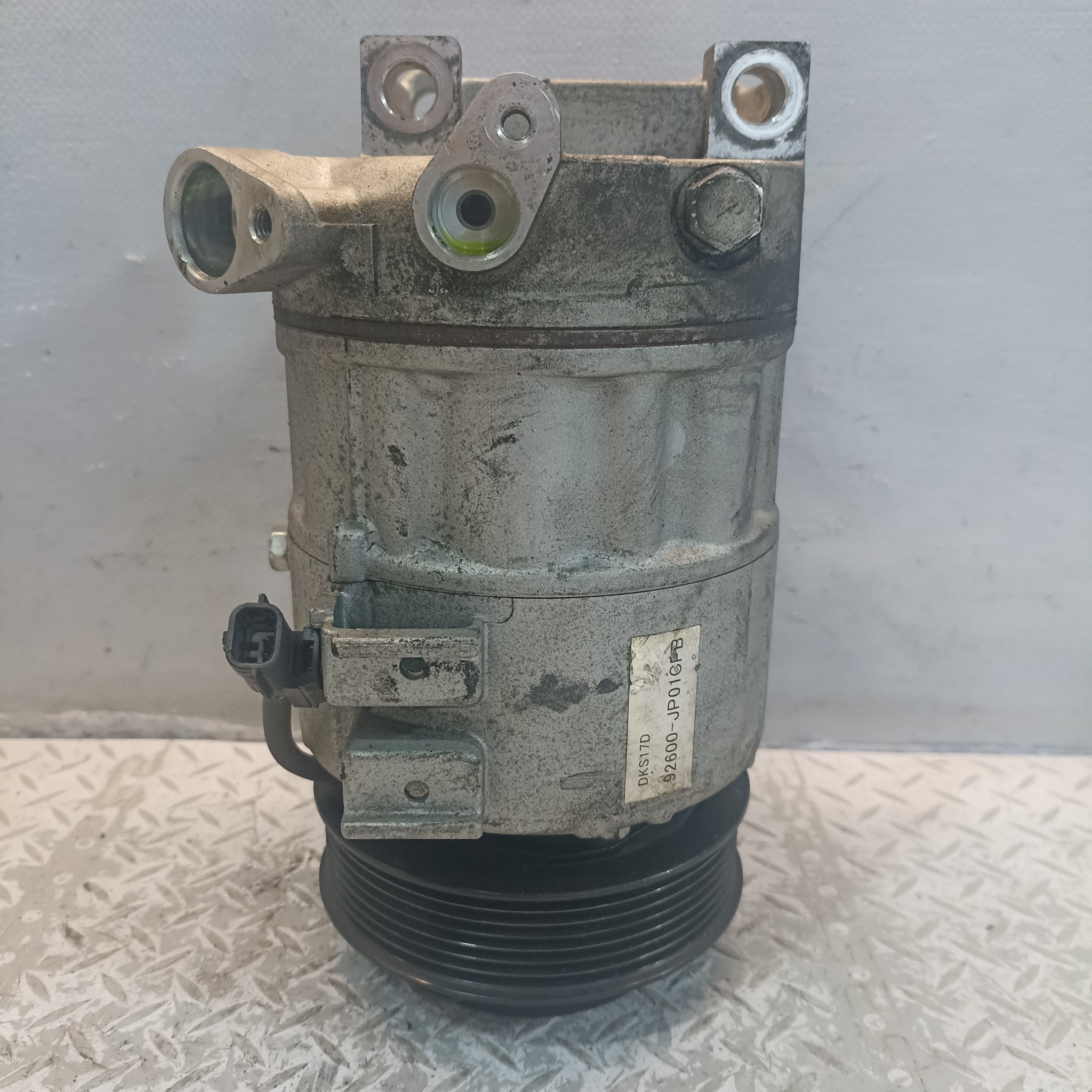 КОМПРЕССОР КОНДИЦИОНЕРА NISSAN 92600JP00B  D3086