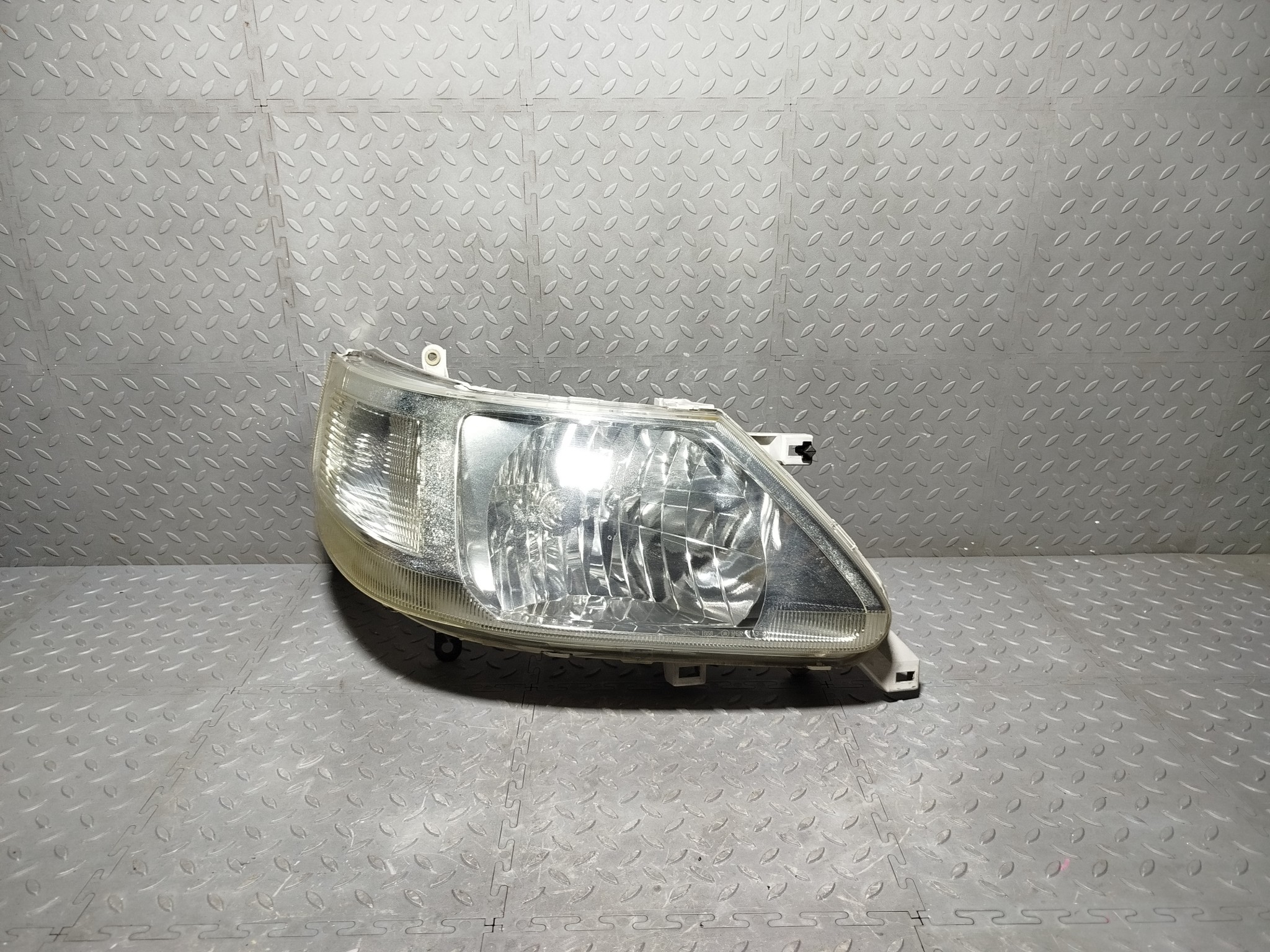 ФАРА NISSAN ПРАВАЯ 26010CX025  S4395Z
