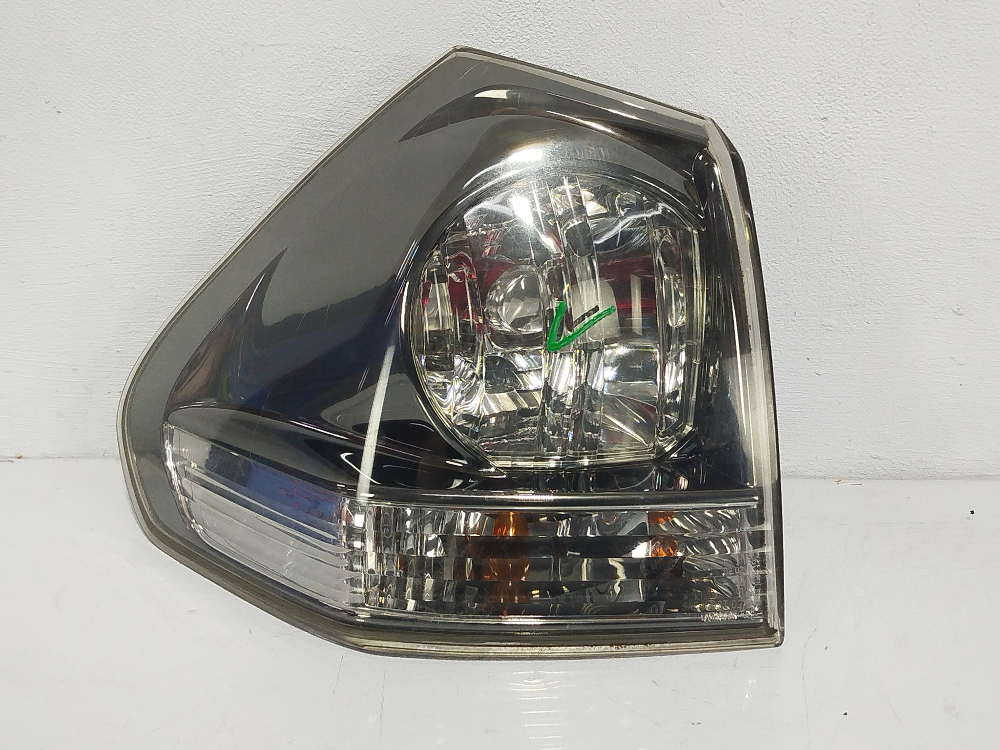 ФОНАРЬ TOYOTA LEXUS ЛЕВЫЙ 8156048060  FA978
