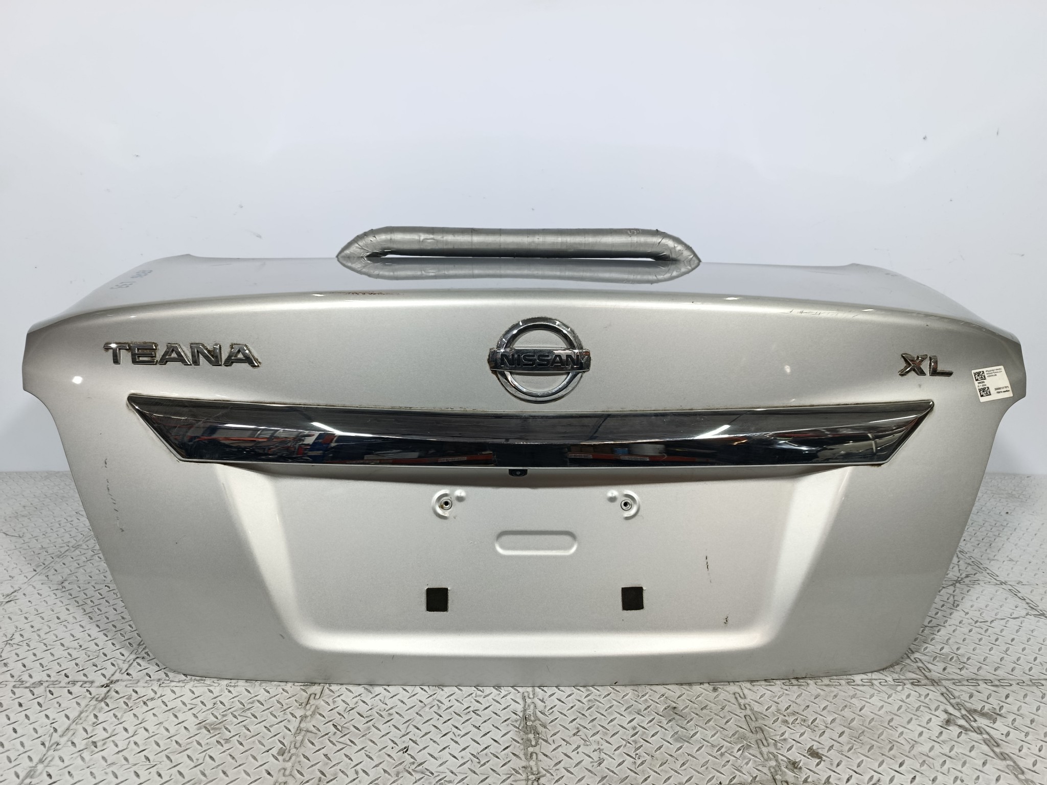 КРЫШКА БАГАЖНИКА NISSAN TEANA H430M3NUMB серебро, K23 FE076