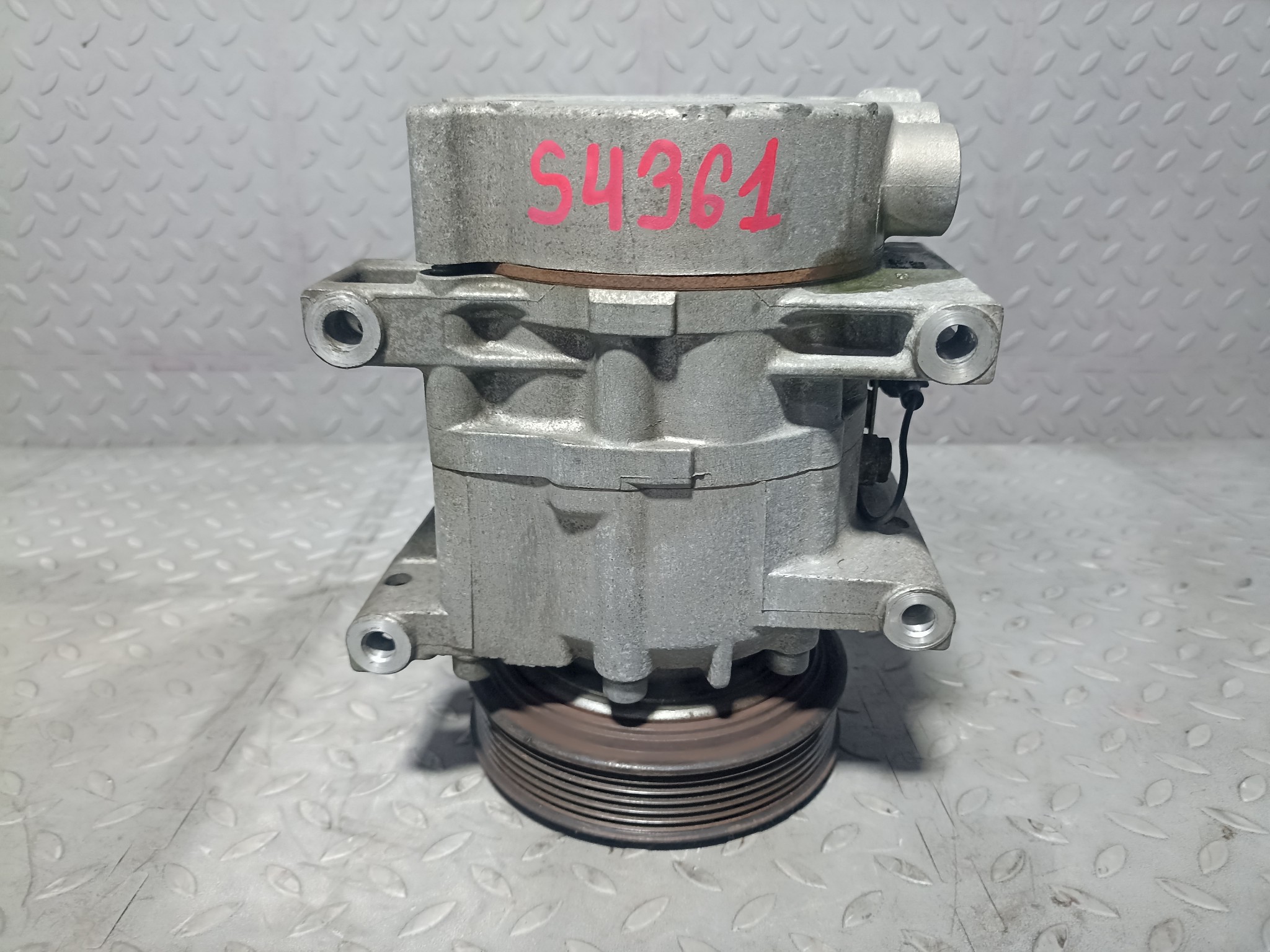 КОМПРЕССОР КОНДИЦИОНЕРА NISSAN 92600AU000  S4361Z