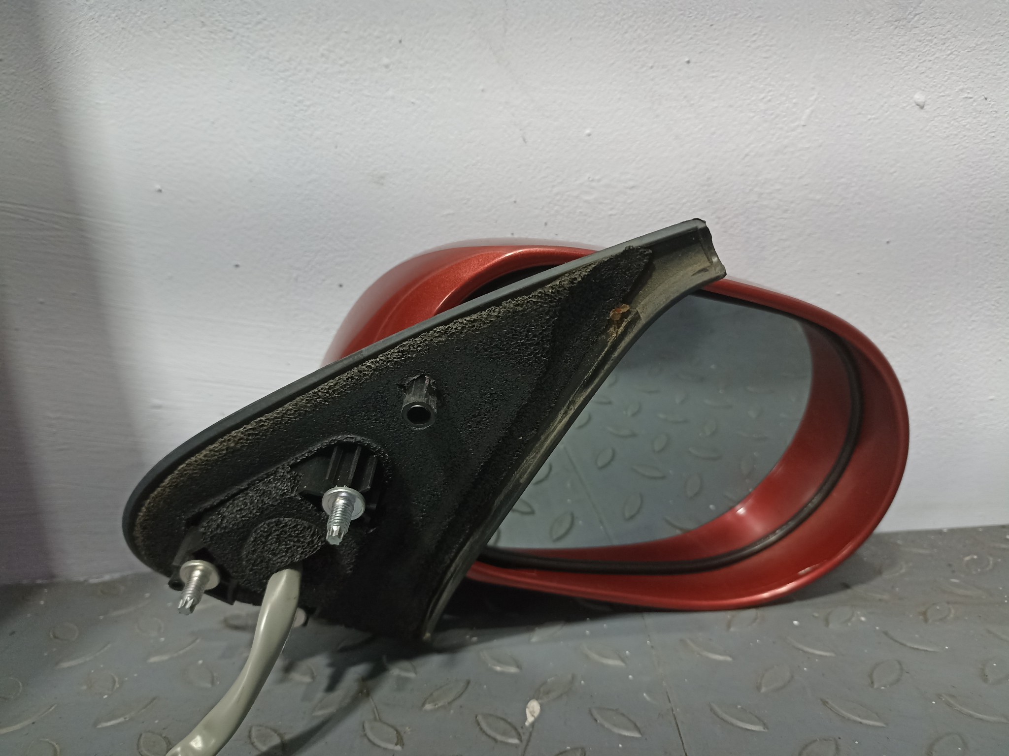 ЗЕРКАЛО NISSAN MARCH MICRA ПРАВОЕ 96301AX110 красный, AY4 TA1901Z