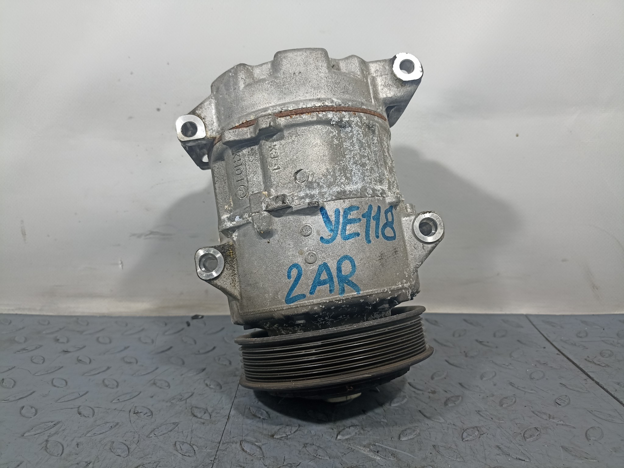 КОМПРЕССОР КОНДИЦИОНЕРА TOYOTA LEXUS 8831042334 YE118Z