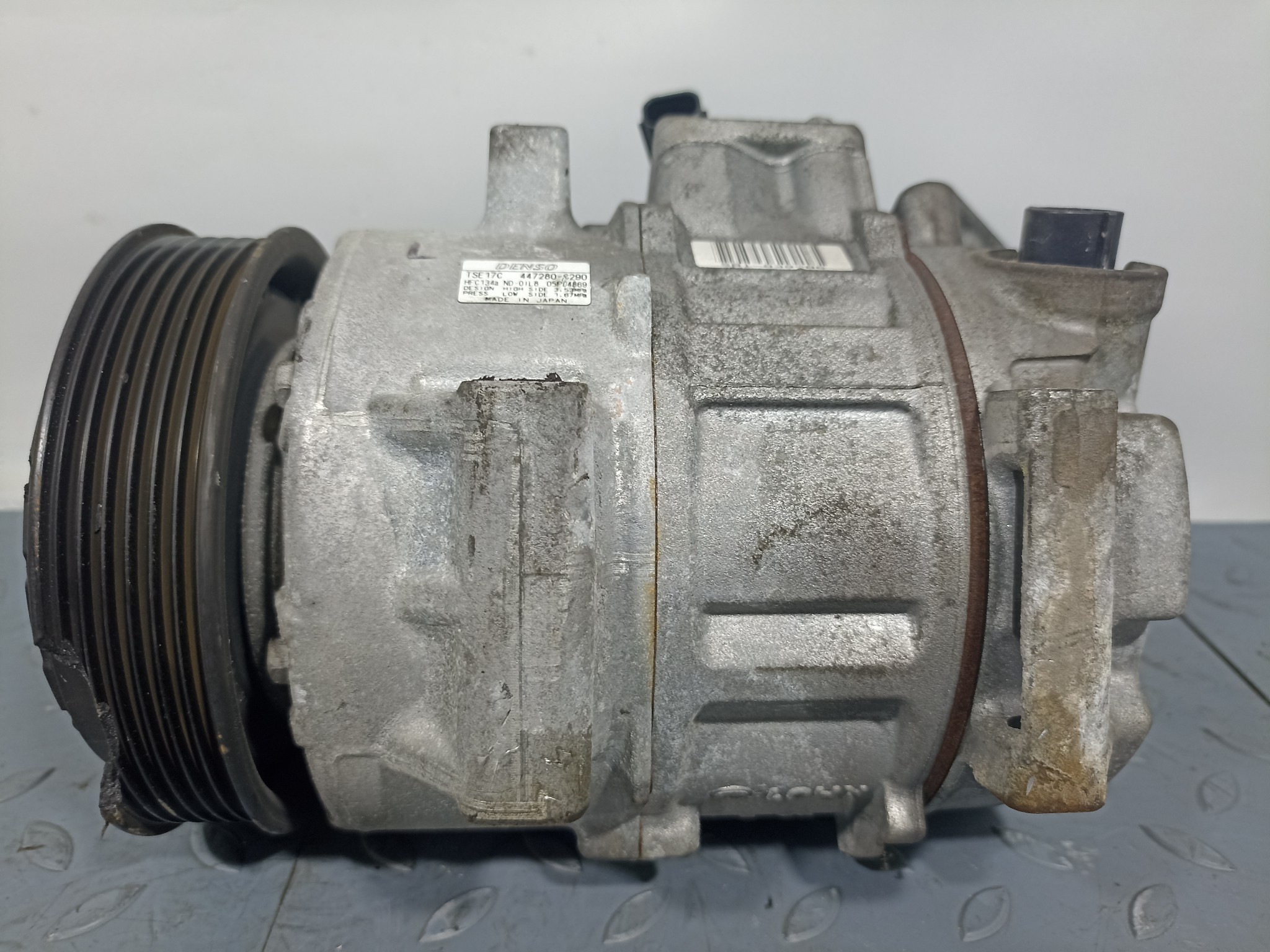 КОМПРЕССОР КОНДИЦИОНЕРА TOYOTA LEXUS 8831042334 YE004Z
