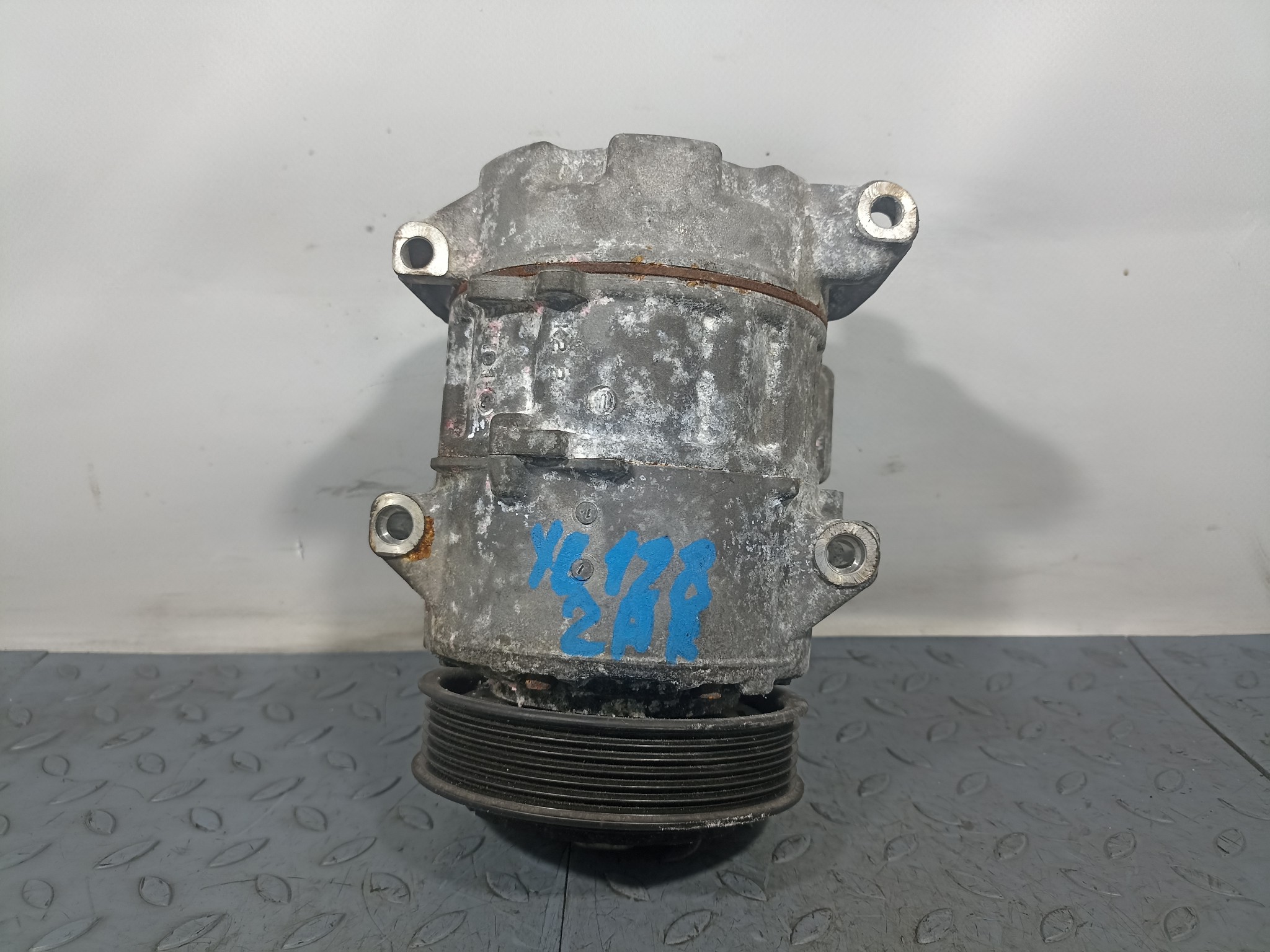 КОМПРЕССОР КОНДИЦИОНЕРА TOYOTA LEXUS 8831042334 YE128Z