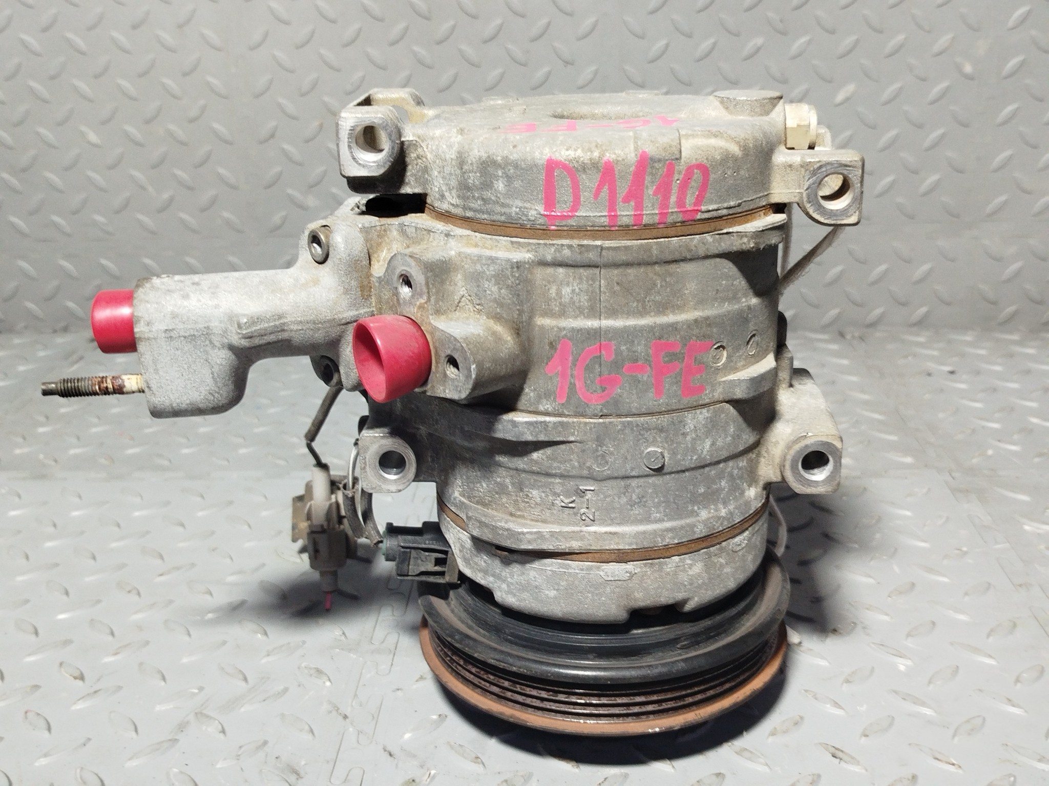КОМПРЕССОР КОНДИЦИОНЕРА TOYOTA LEXUS 883202A090  D1110