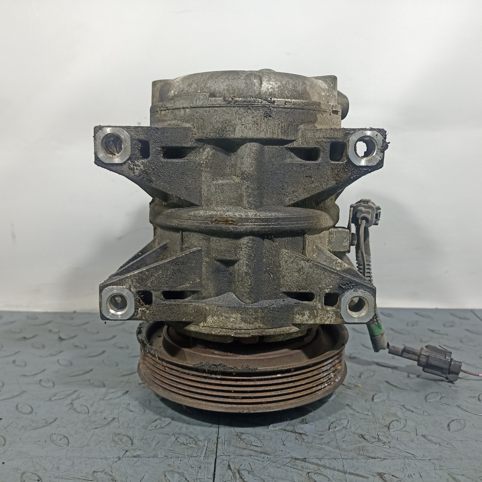 КОМПРЕССОР КОНДИЦИОНЕРА NISSAN 926004N000 DY1330Z