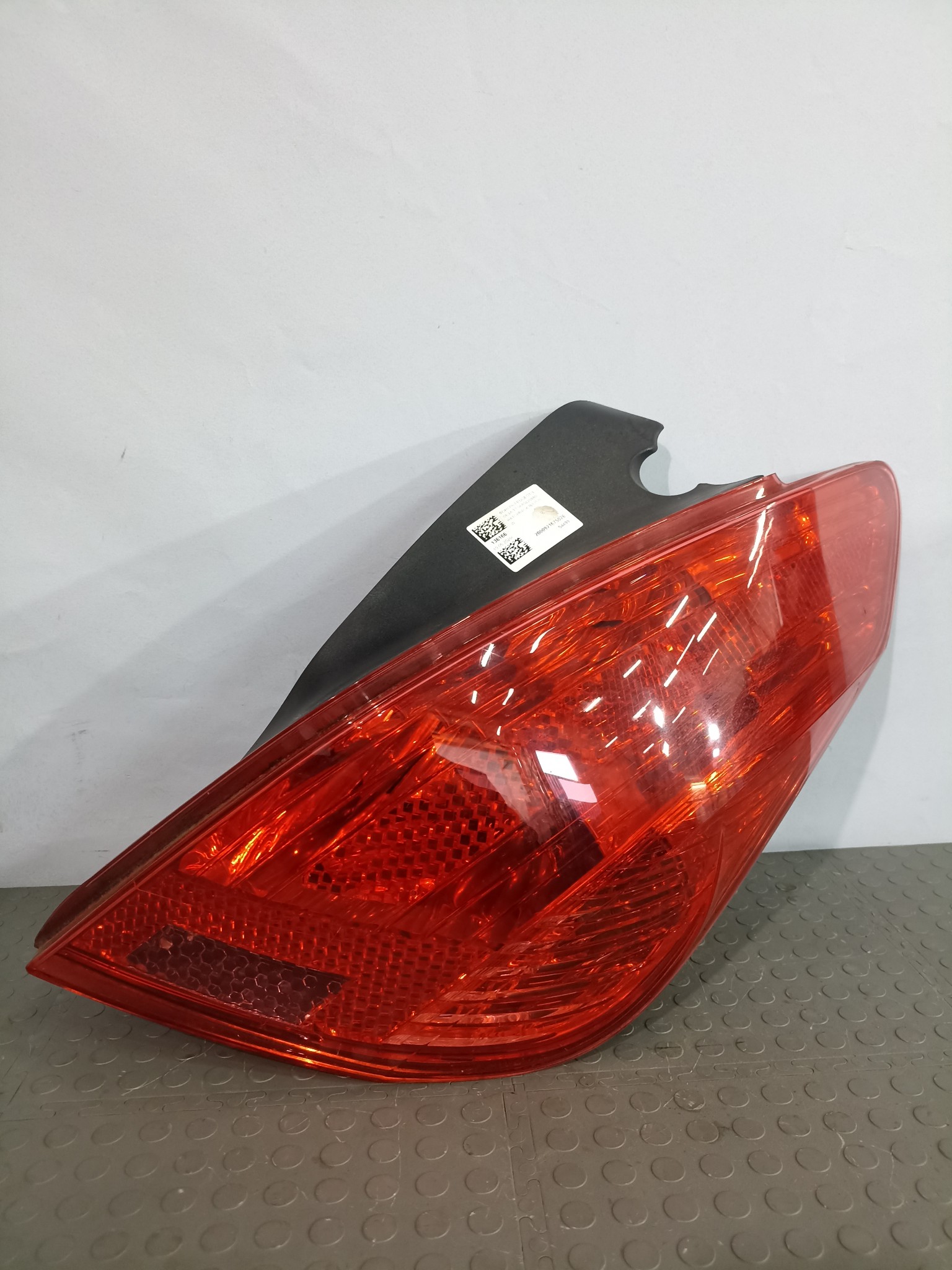 ФОНАРЬ PEUGEOT ПРАВЫЙ 6351CW S4499