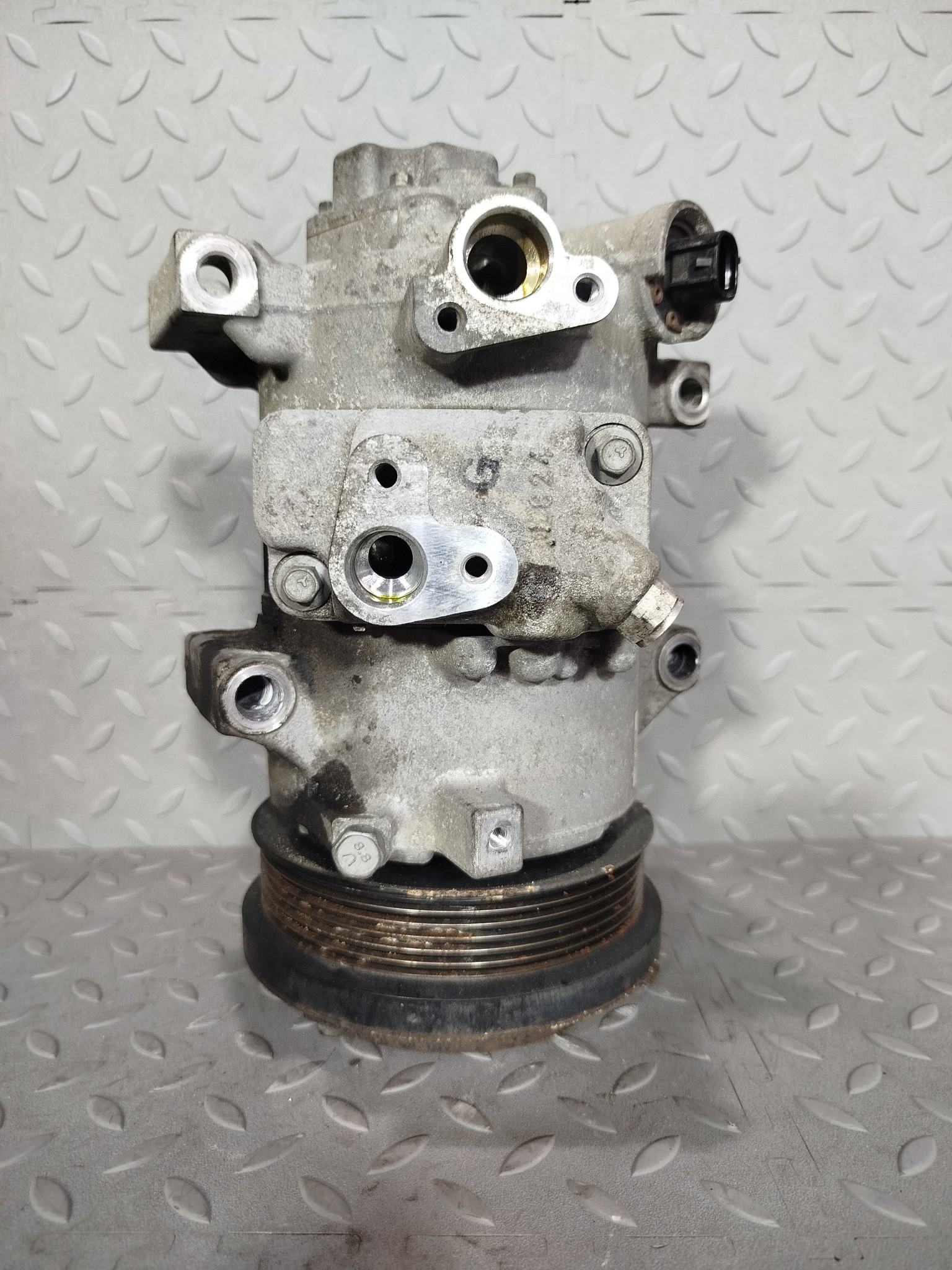 КОМПРЕССОР КОНДИЦИОНЕРА TOYOTA 883101A770 KB2364Z