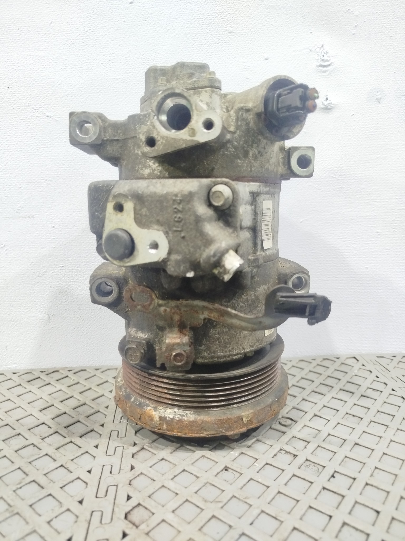 КОМПРЕССОР КОНДИЦИОНЕРА TOYOTA 883101A770 GA492Z