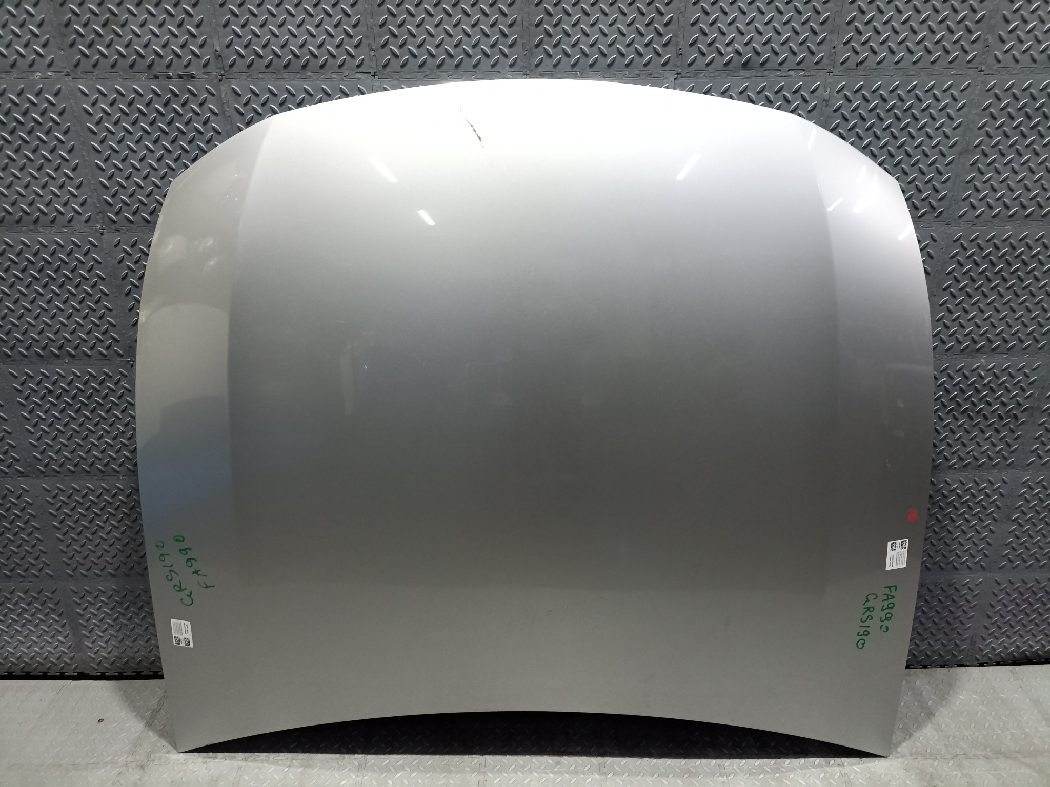 КАПОТ LEXUS GS300 GS350 GS430 GS450H GS460 5330130450 серебро, 1F2 FA990
